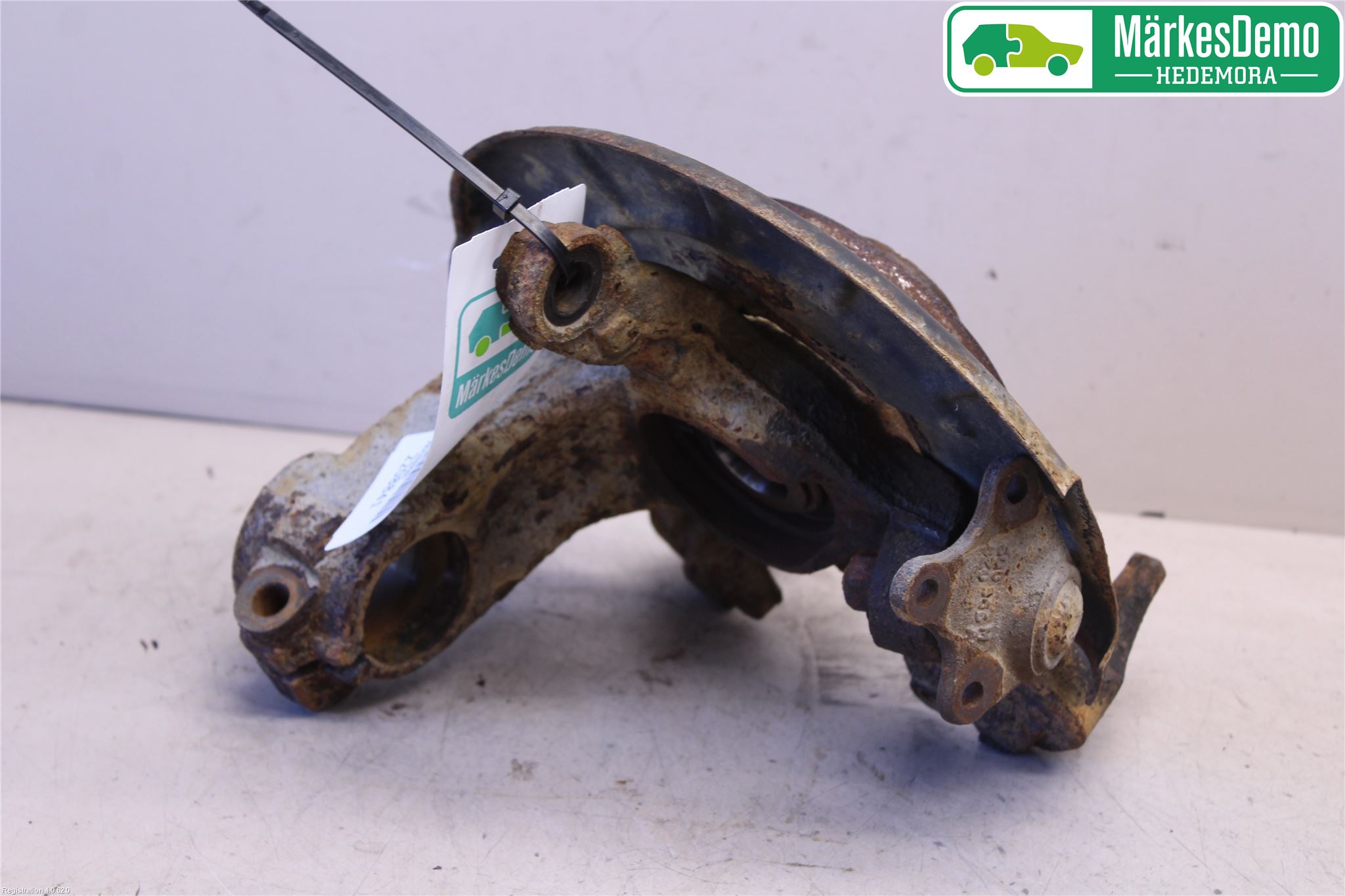 Volkswagen VW POLO 05-09 Styrspindel Lagerhus Hö