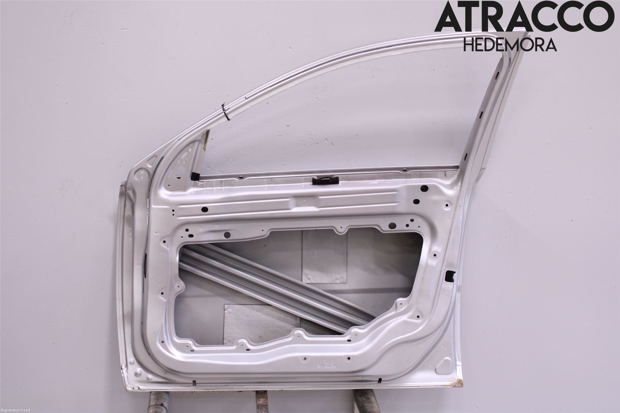 Volvo V70 08-13 Dörr Fram Höger