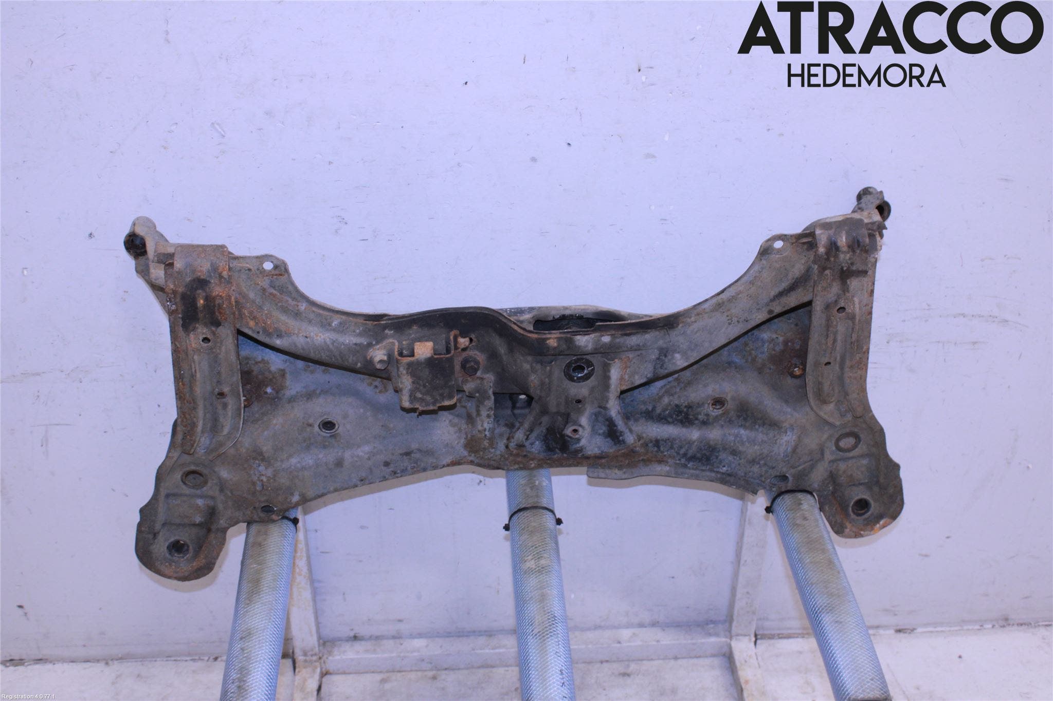 Toyota URBAN CRUISER Framvagnsbalk