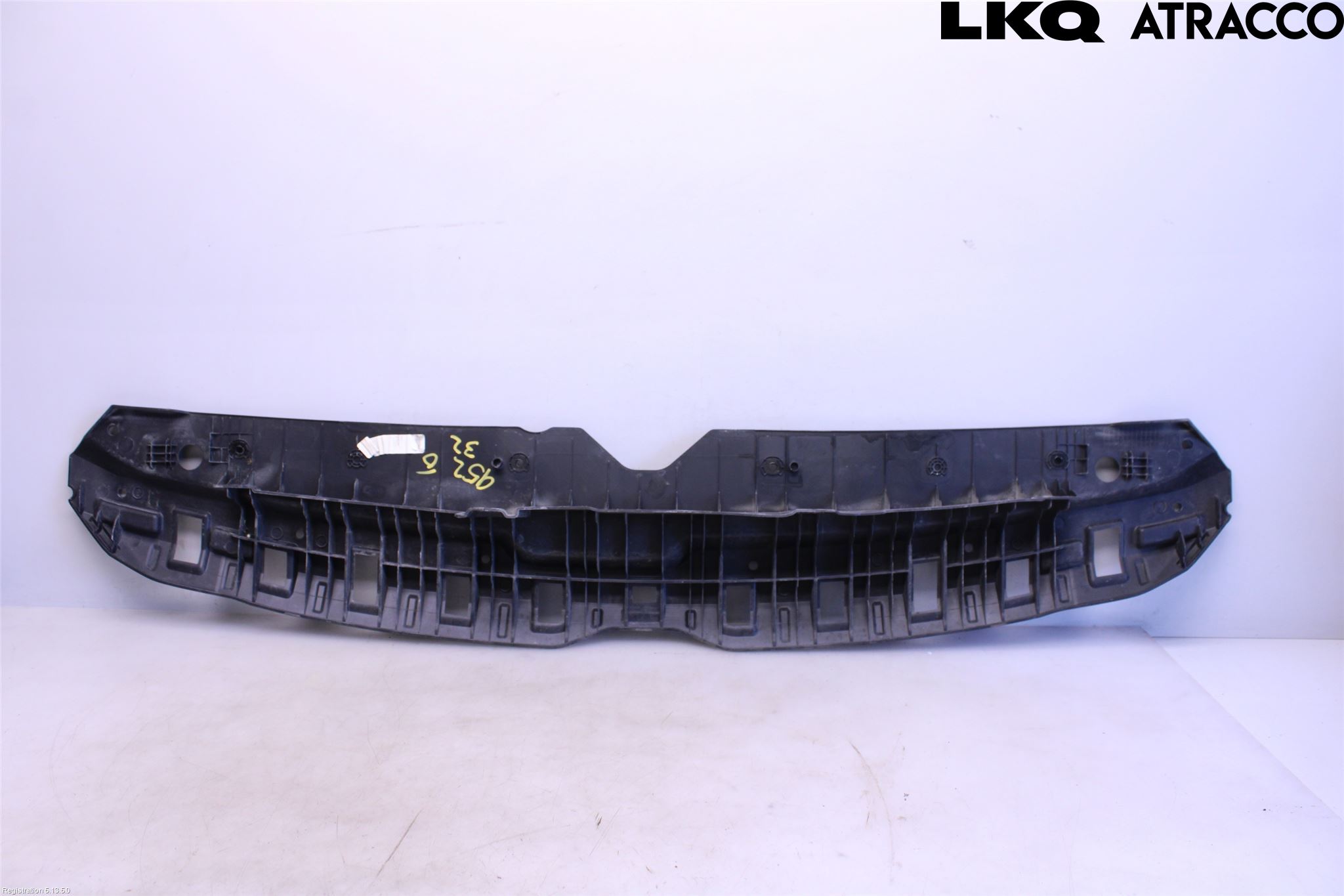 Hyundai i20 GB 15-20 Täckplast Front