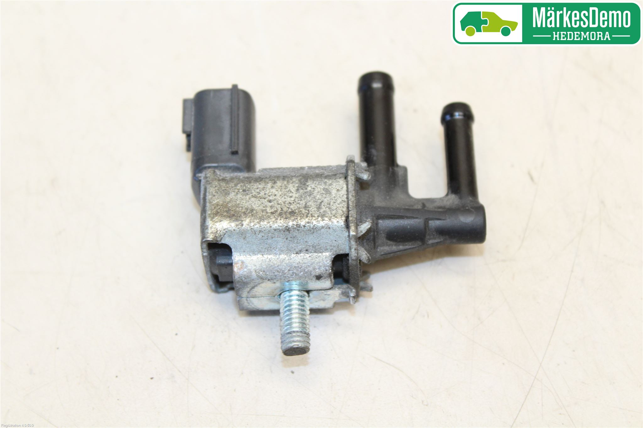 Nissan JUKE 10-14 Vakuumventil