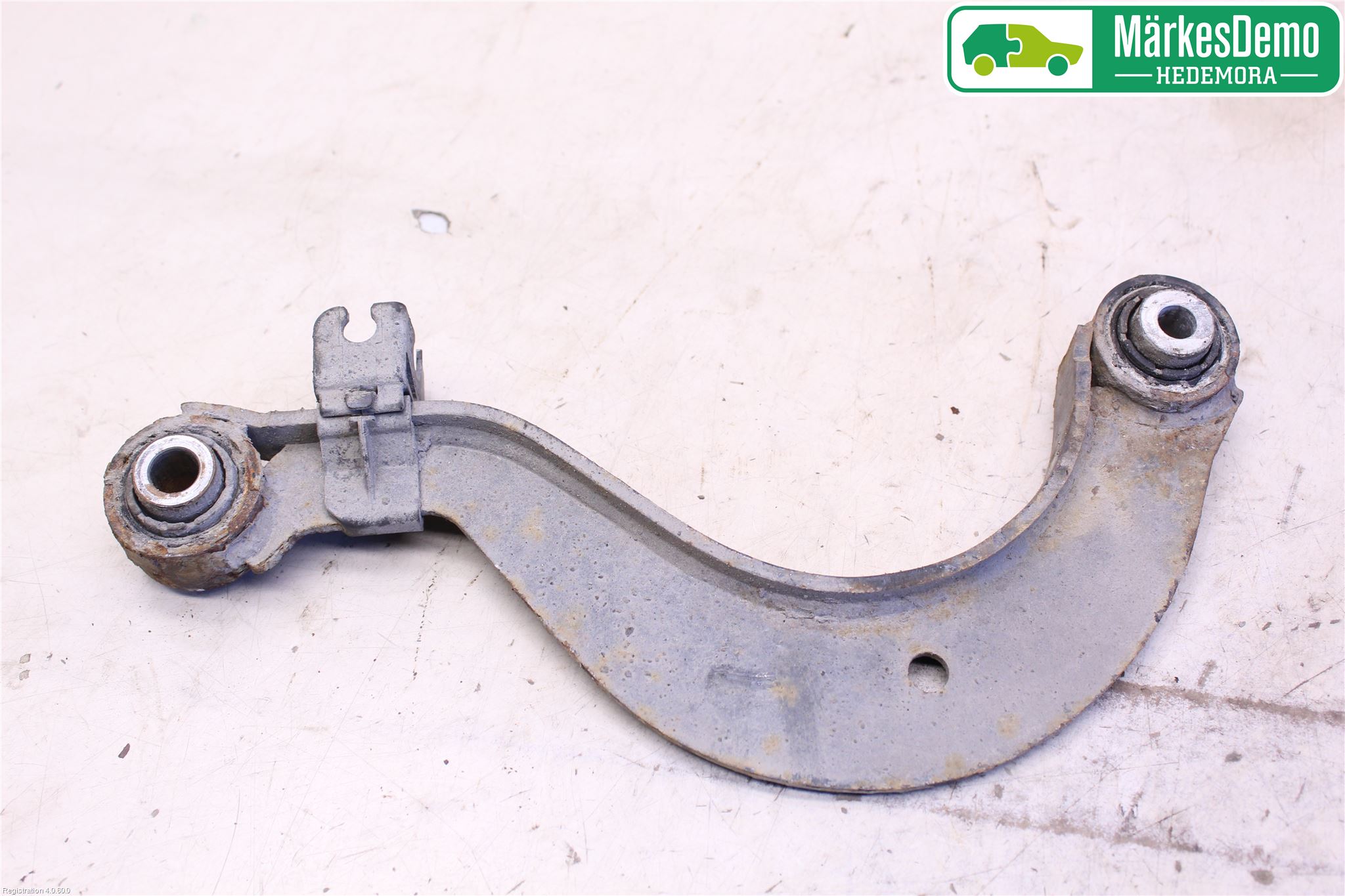 Volkswagen VW TIGUAN 07-16 Bärarm Bak Övre Höger