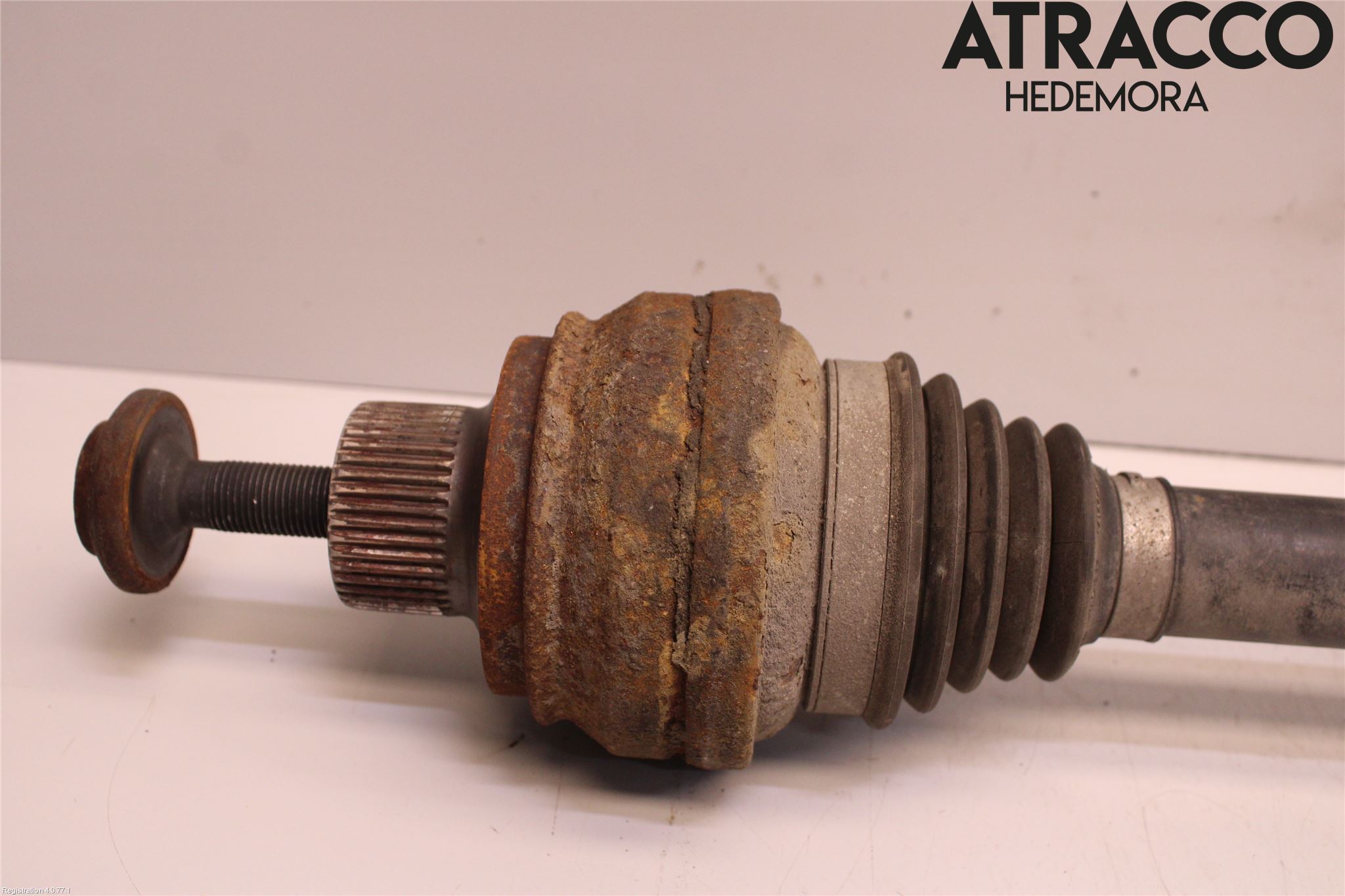 Audi A4 12-15 Drivaxel Bak Vänster
