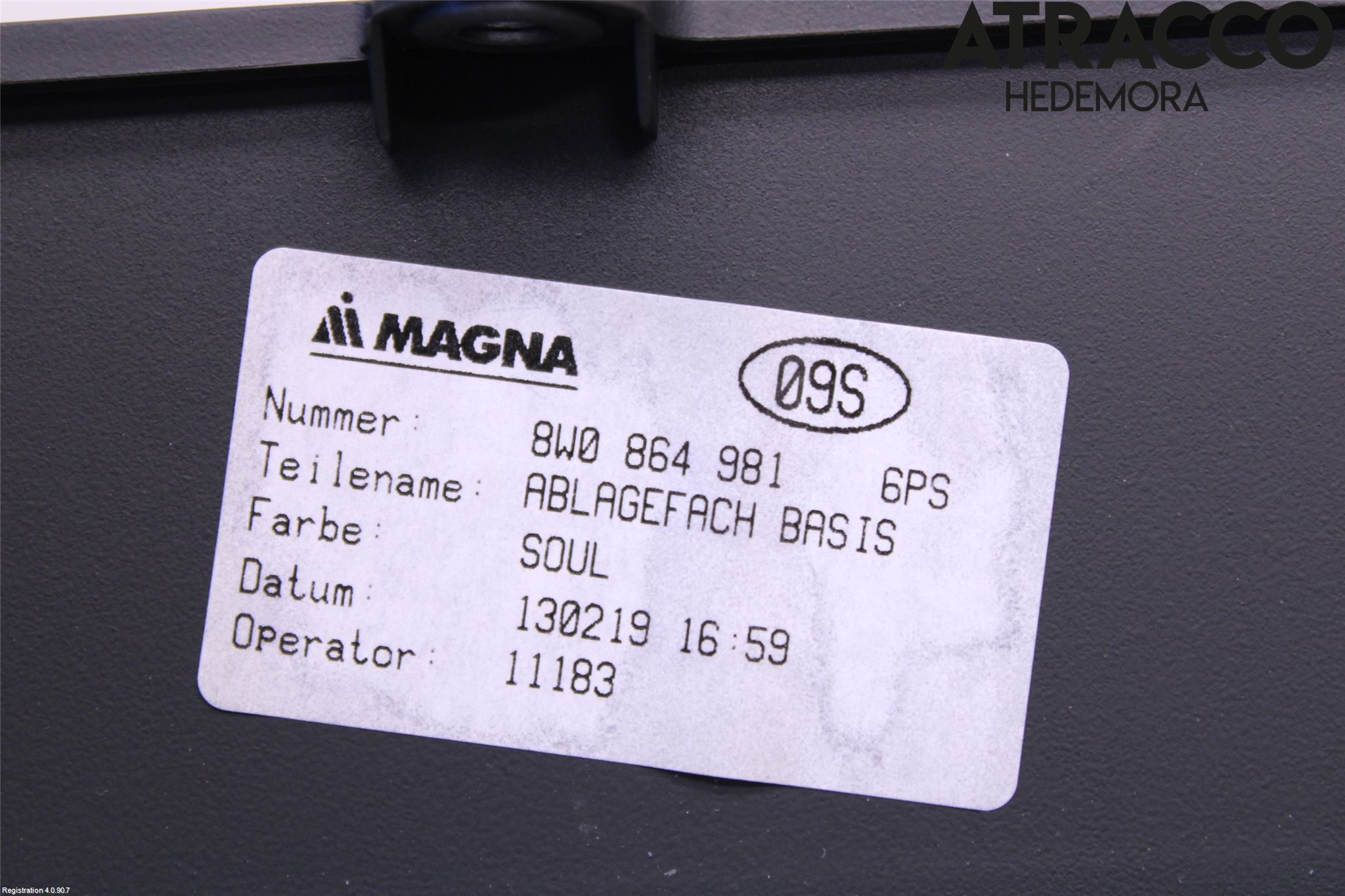 Audi A4/S4 B9 20- Instrumentbräda Förvaringsfack