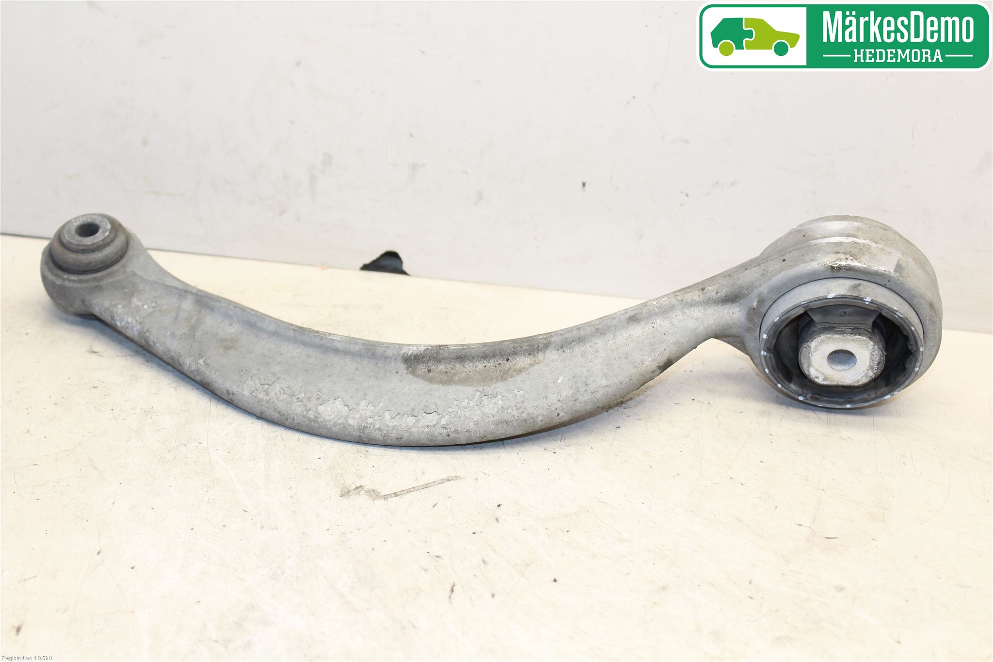 Jaguar XF 08-15 Bärarm Fram Undre Hö