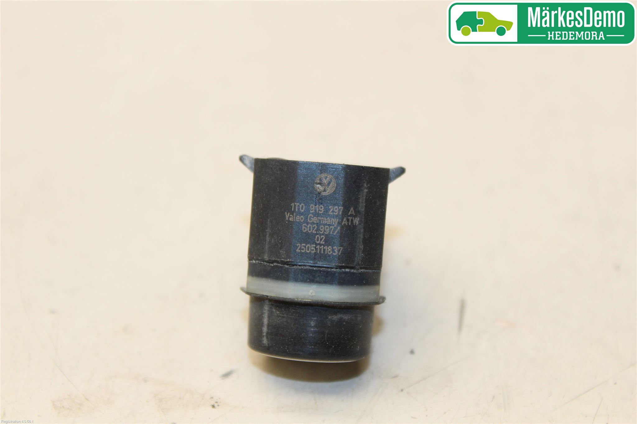 Skoda SUPERB 09-15 Parkeringshjälp Frontsensor