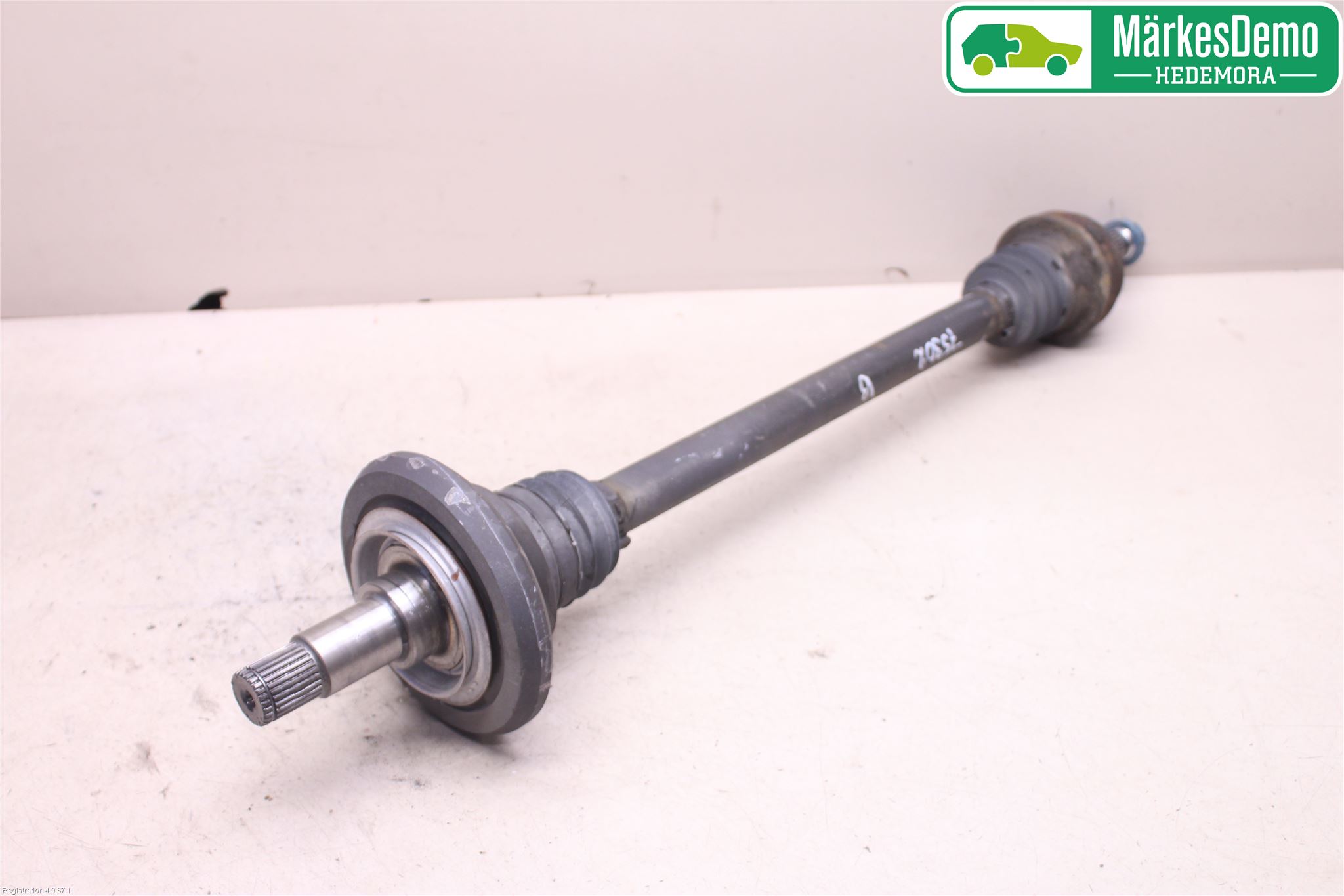 Mercedes-Benz MB C-KLASS (W205) 14-21 Drivaxel Bak Vänster