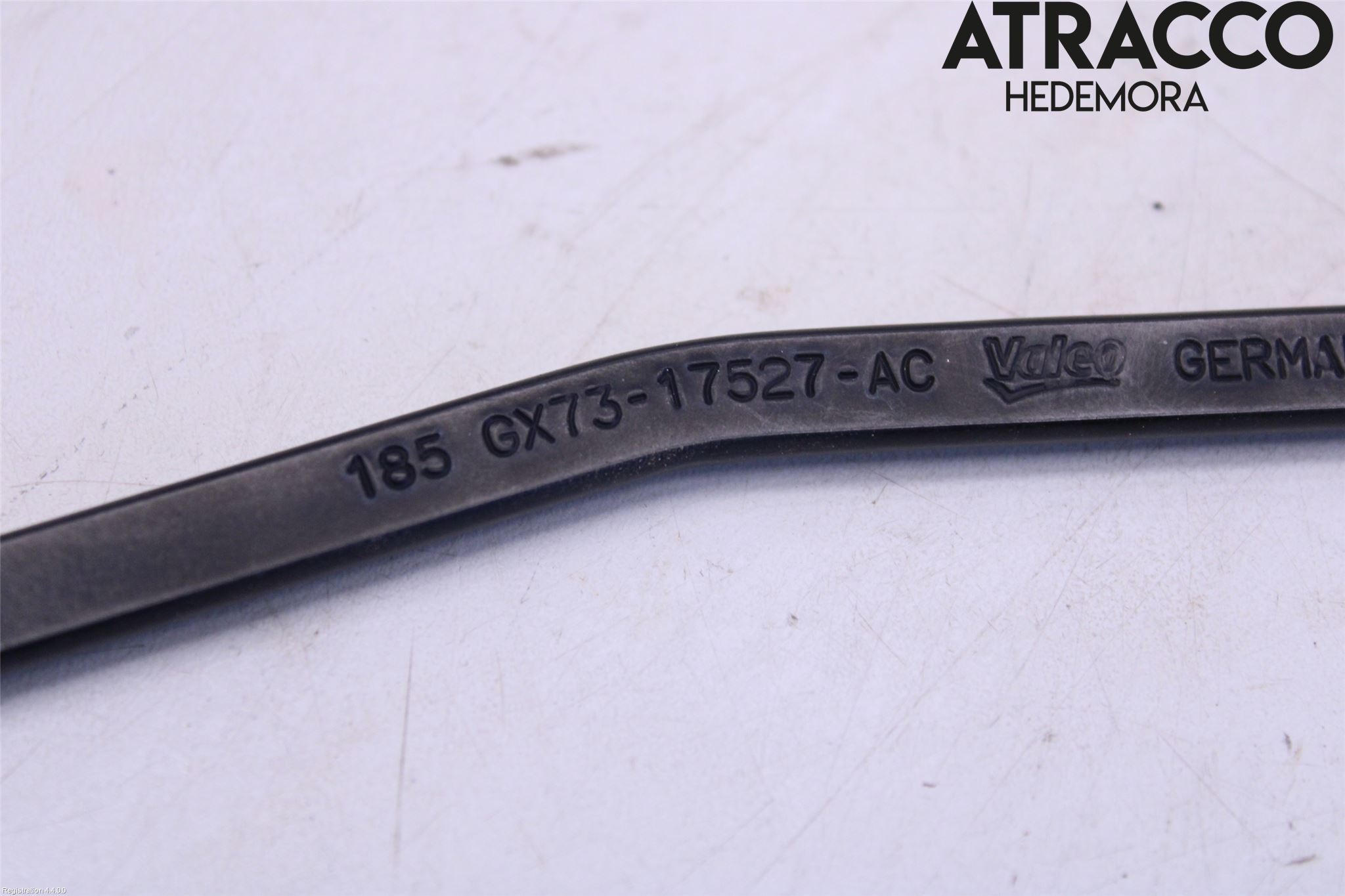 Jaguar XE (X760) 15-24 Torkararm Armar Vindruta