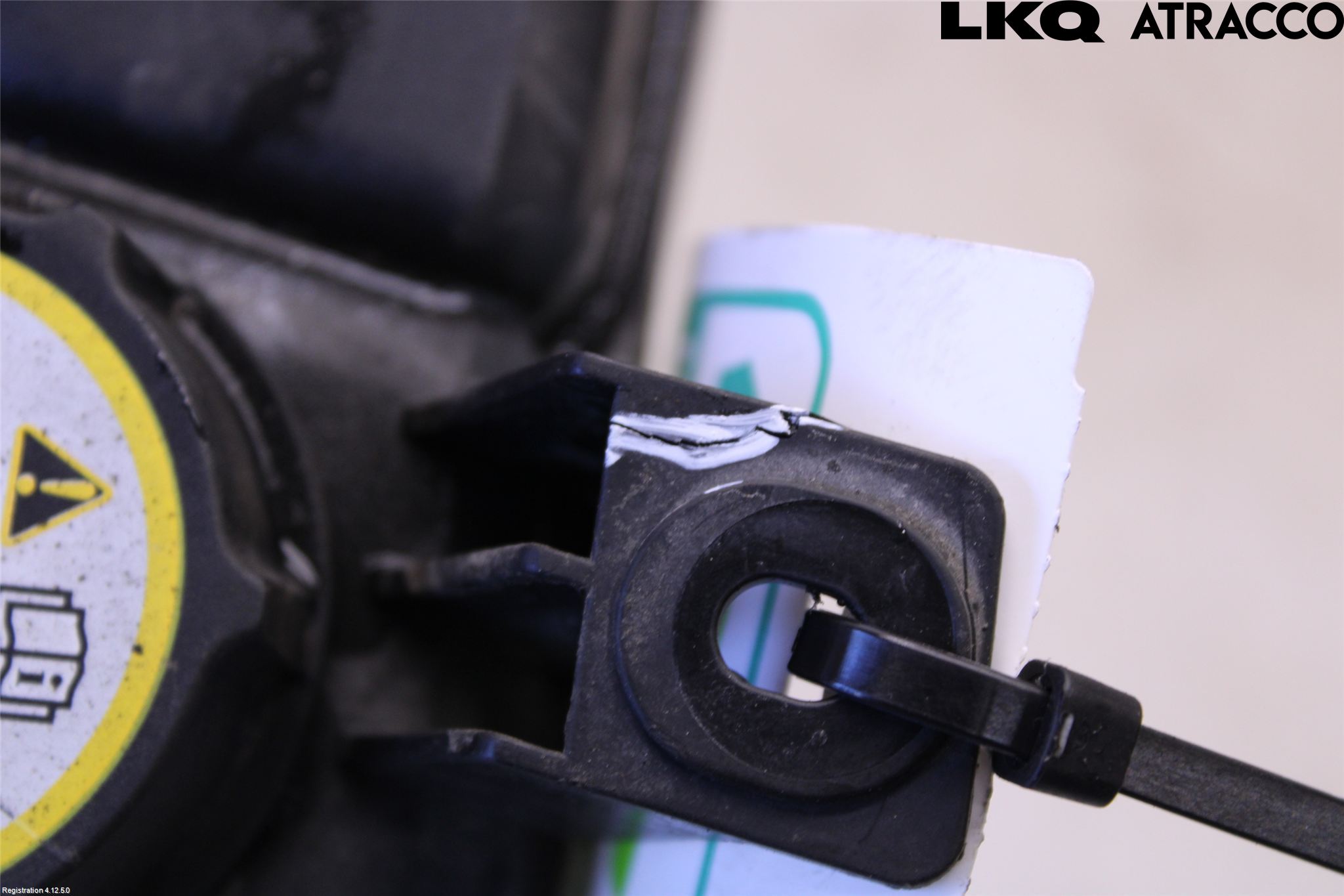 Volvo V70 08-13 Expansionstank