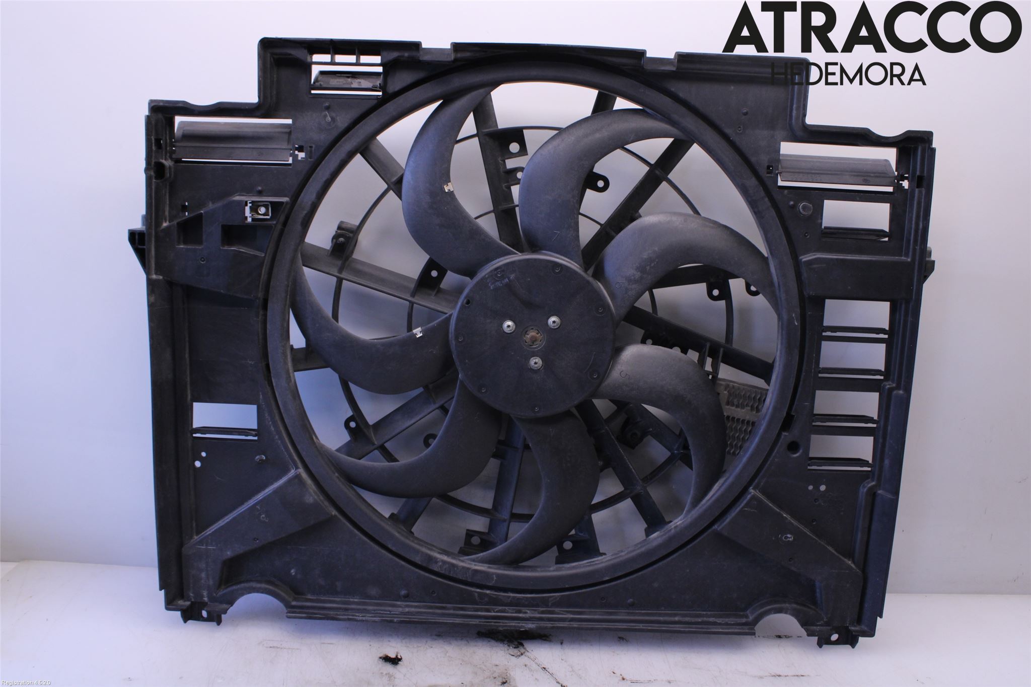 Jaguar F-PACE Kylfläkt El