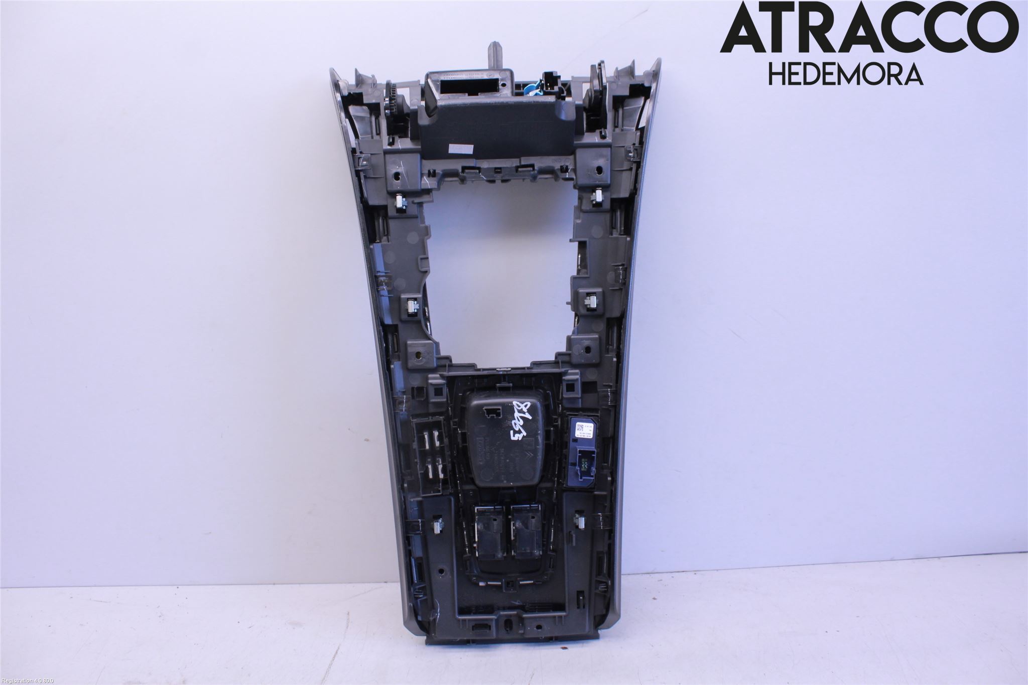 Peugeot 508 11-18 Instrumentkonsoll Mitt