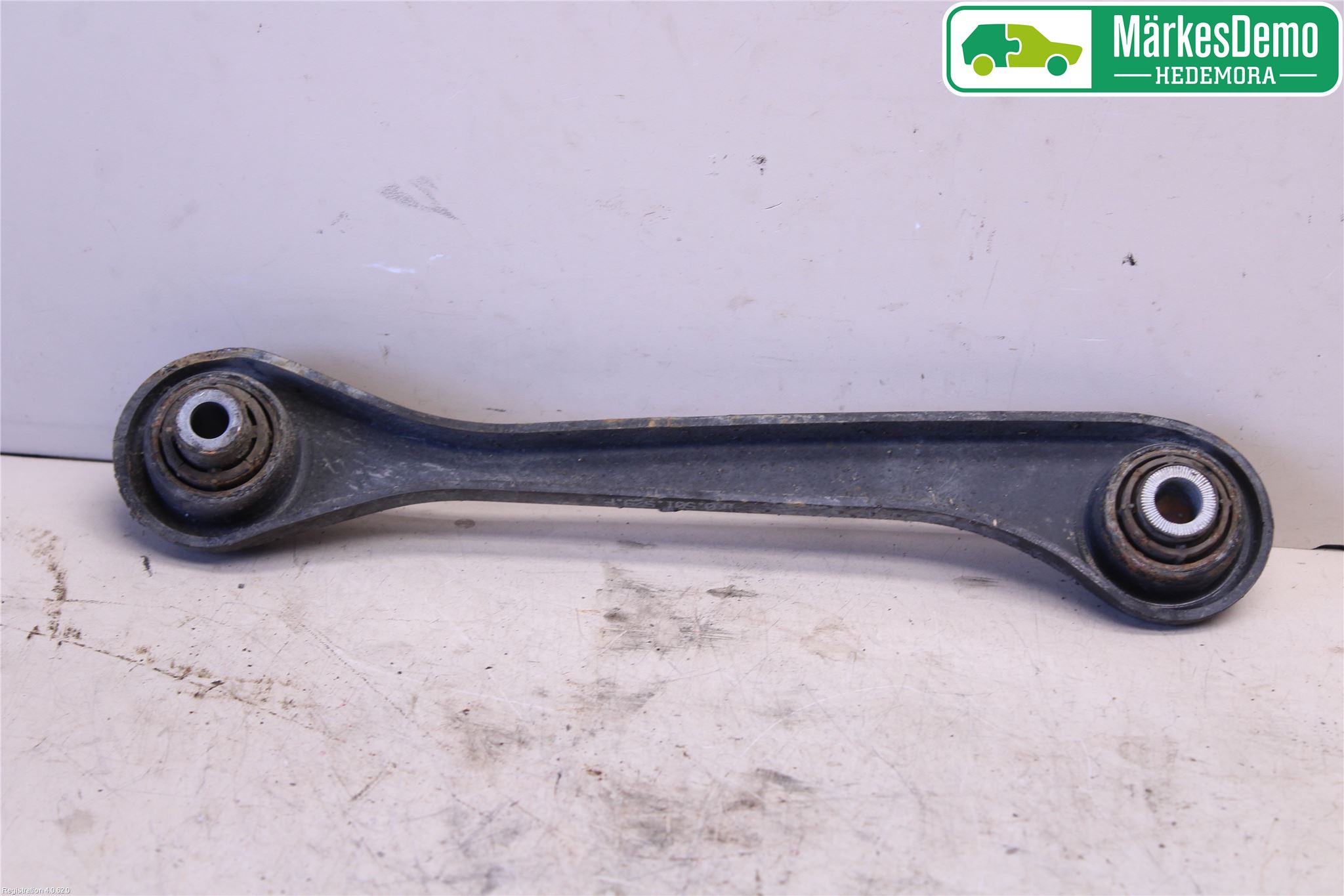 Volkswagen VW TIGUAN 07-16 Bärarm Bak Vänster