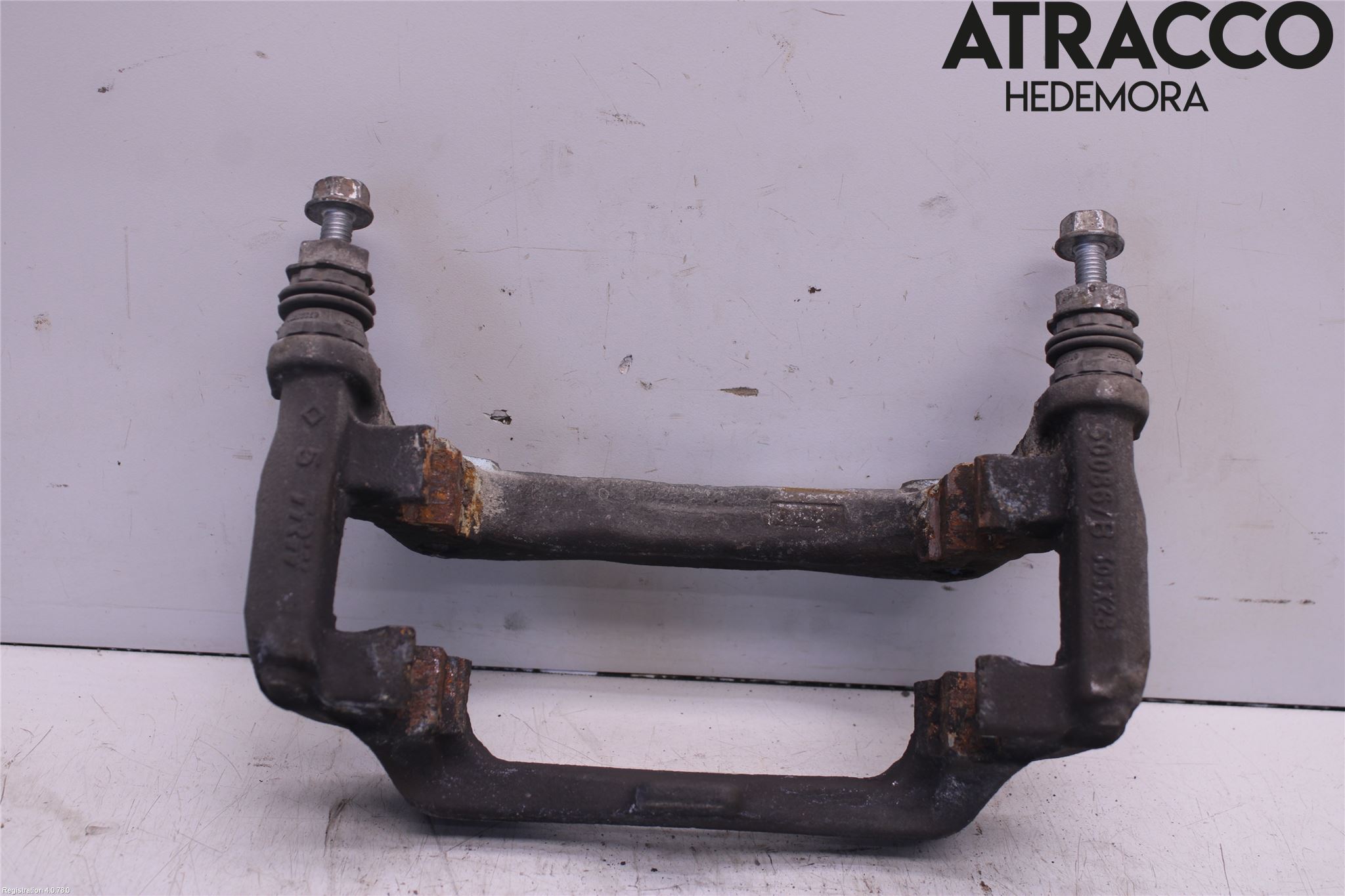 Mercedes-Benz MB C-KLASS (W205) 14-21 Bromsokshållare