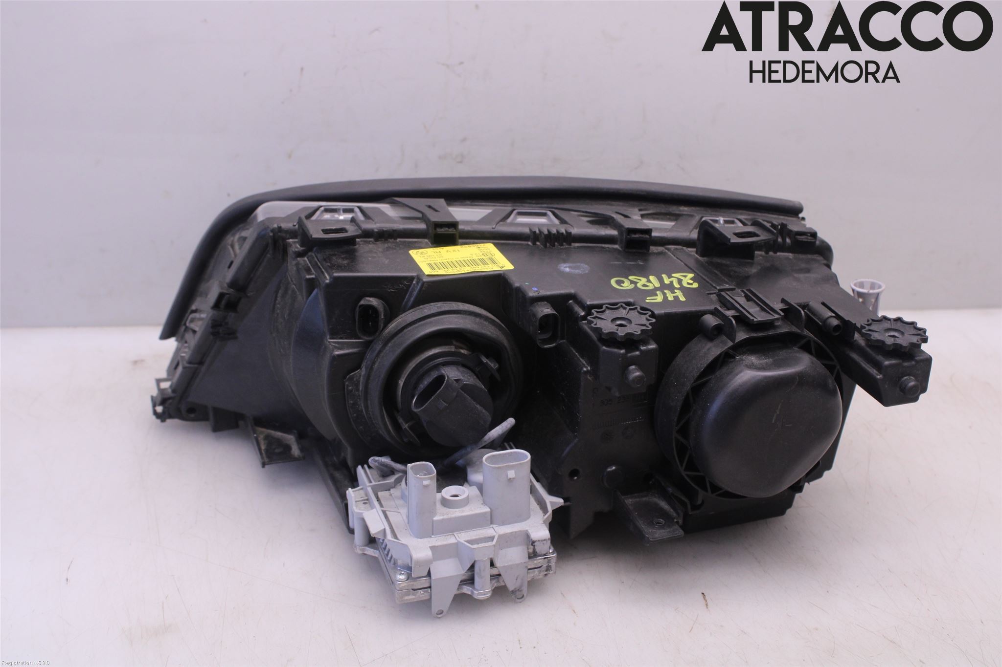 BMW 3 E46      98-05 Strålkastare Höger