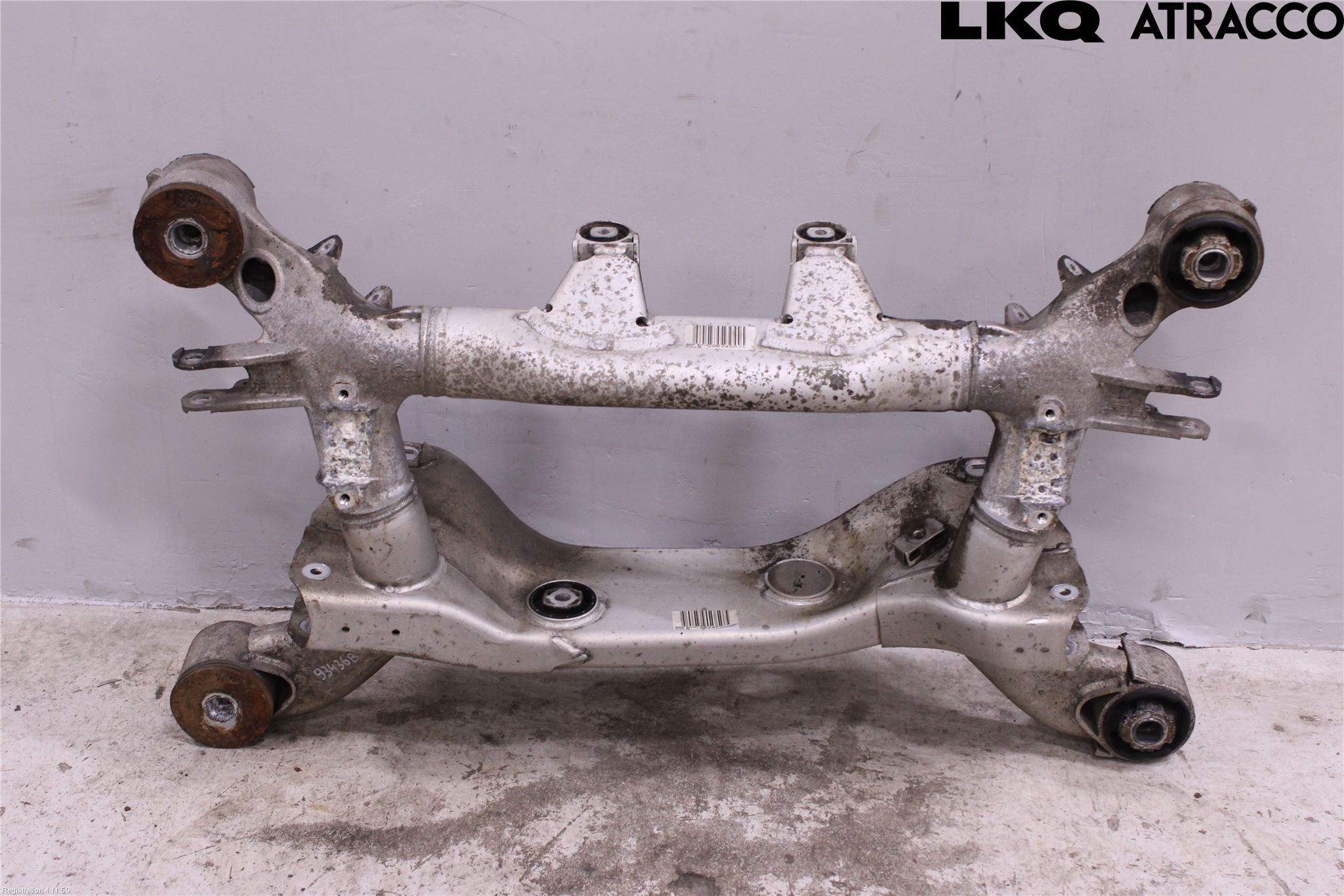 BMW 7 E65/66    00-08 Bakaxelbalk