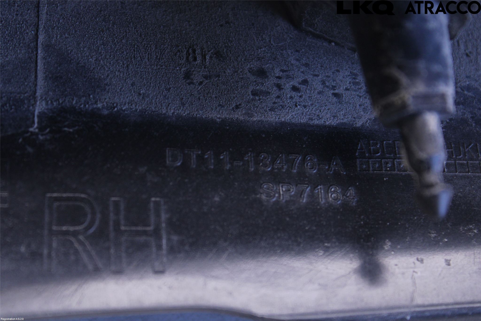 Ford TRANSIT/TOURNEO CONNECT 13-22 Skärm Hörn Utfyllnad Bak