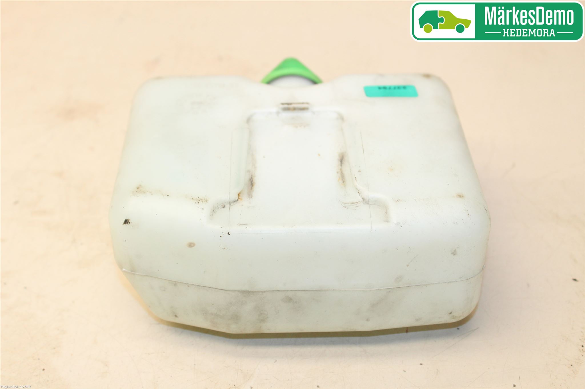 Suzuki SWIFT 11-16 Expansionstank