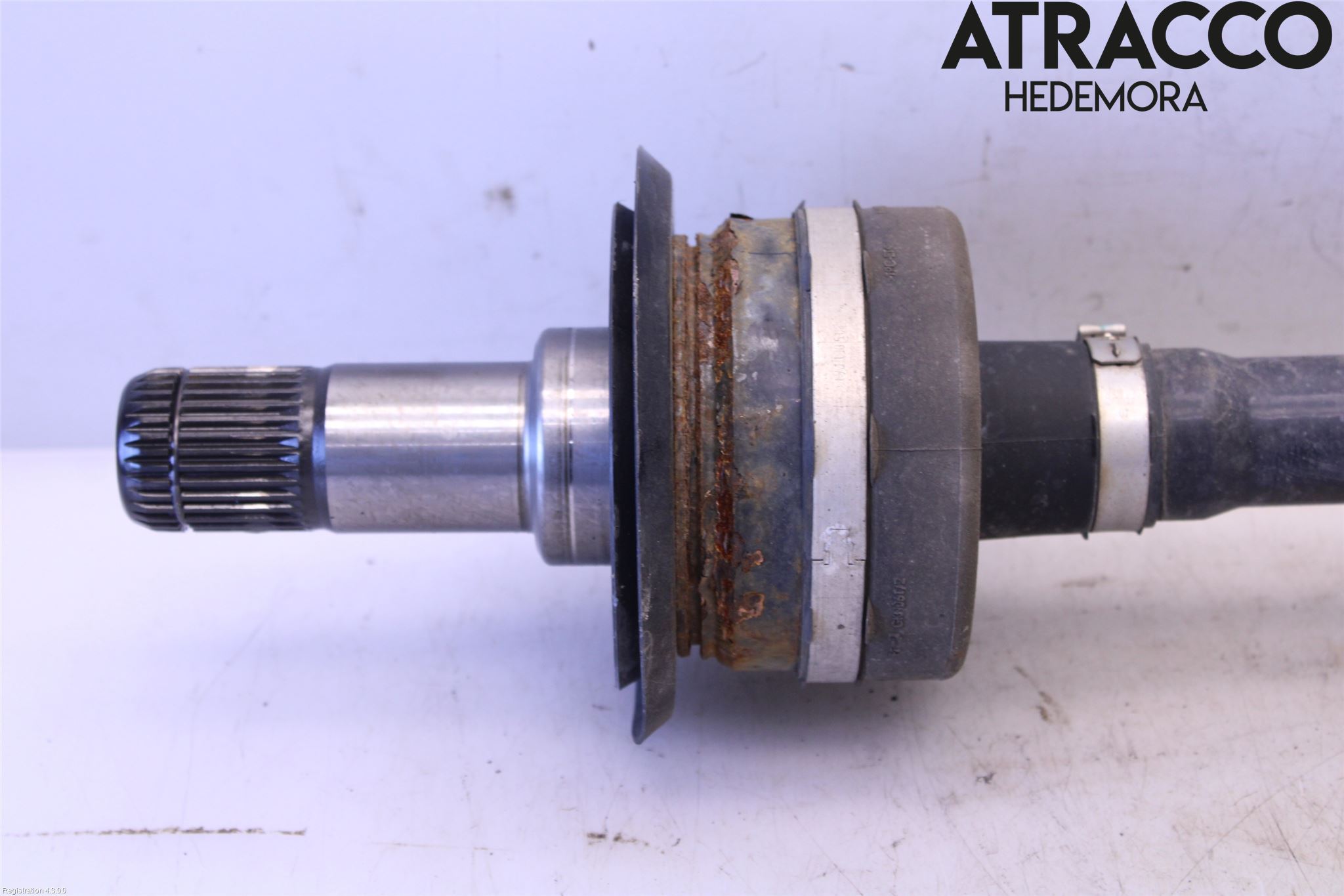 BMW 7 G11/G12 15-22 Drivaxel Bak Vänster