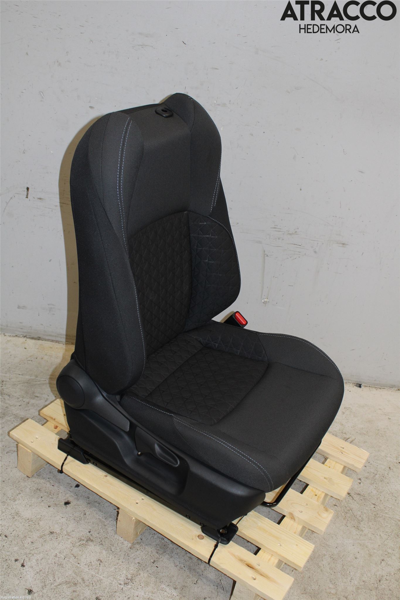 Toyota C-HR 16-23 Inredning Stol Fram Hö