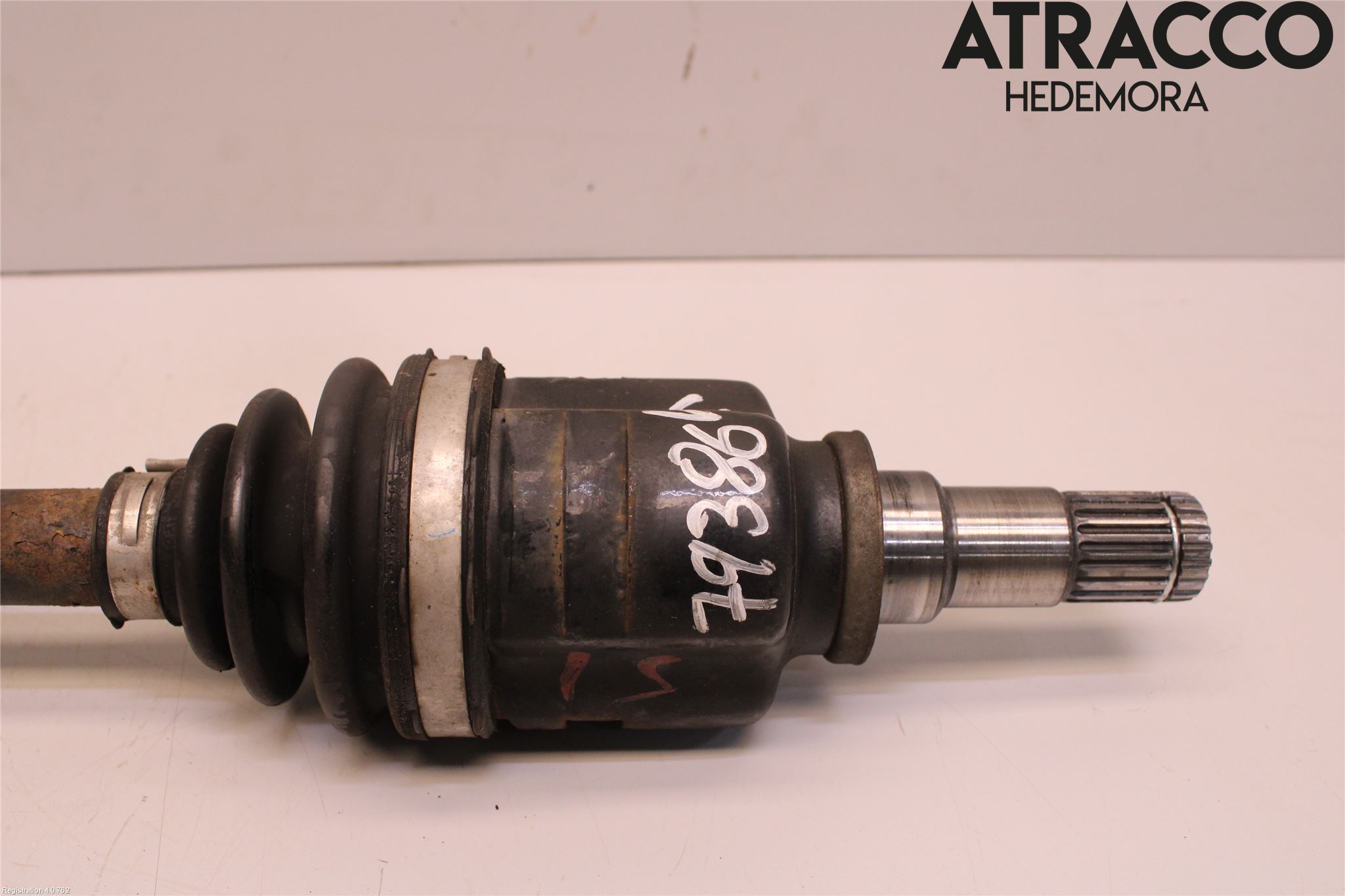 Toyota AVENSIS 09-15 Drivaxel Fram Vänster