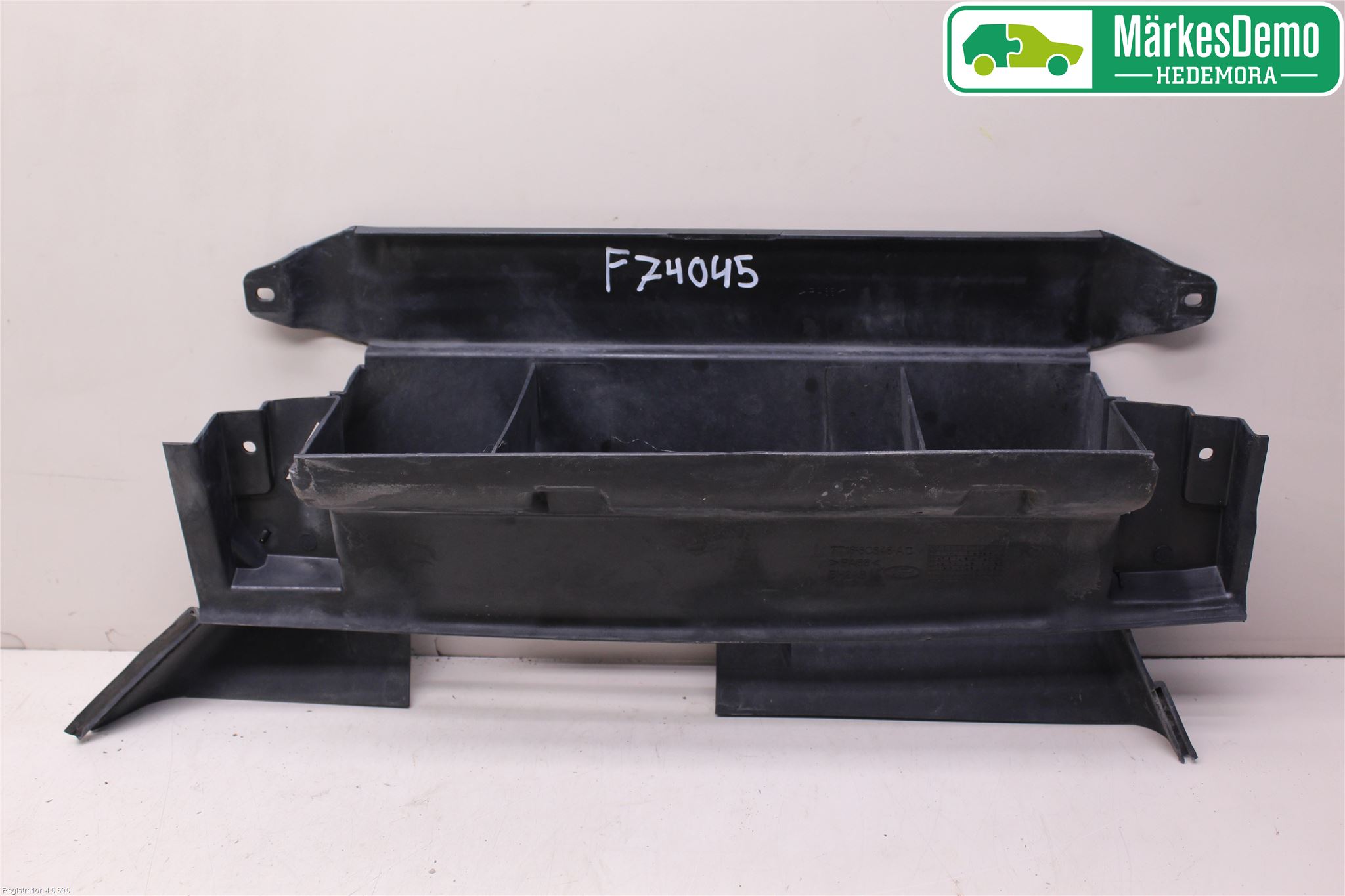 Ford TRANSIT CONNECT 03-08 Deflektor Plåt-Plast Kylning