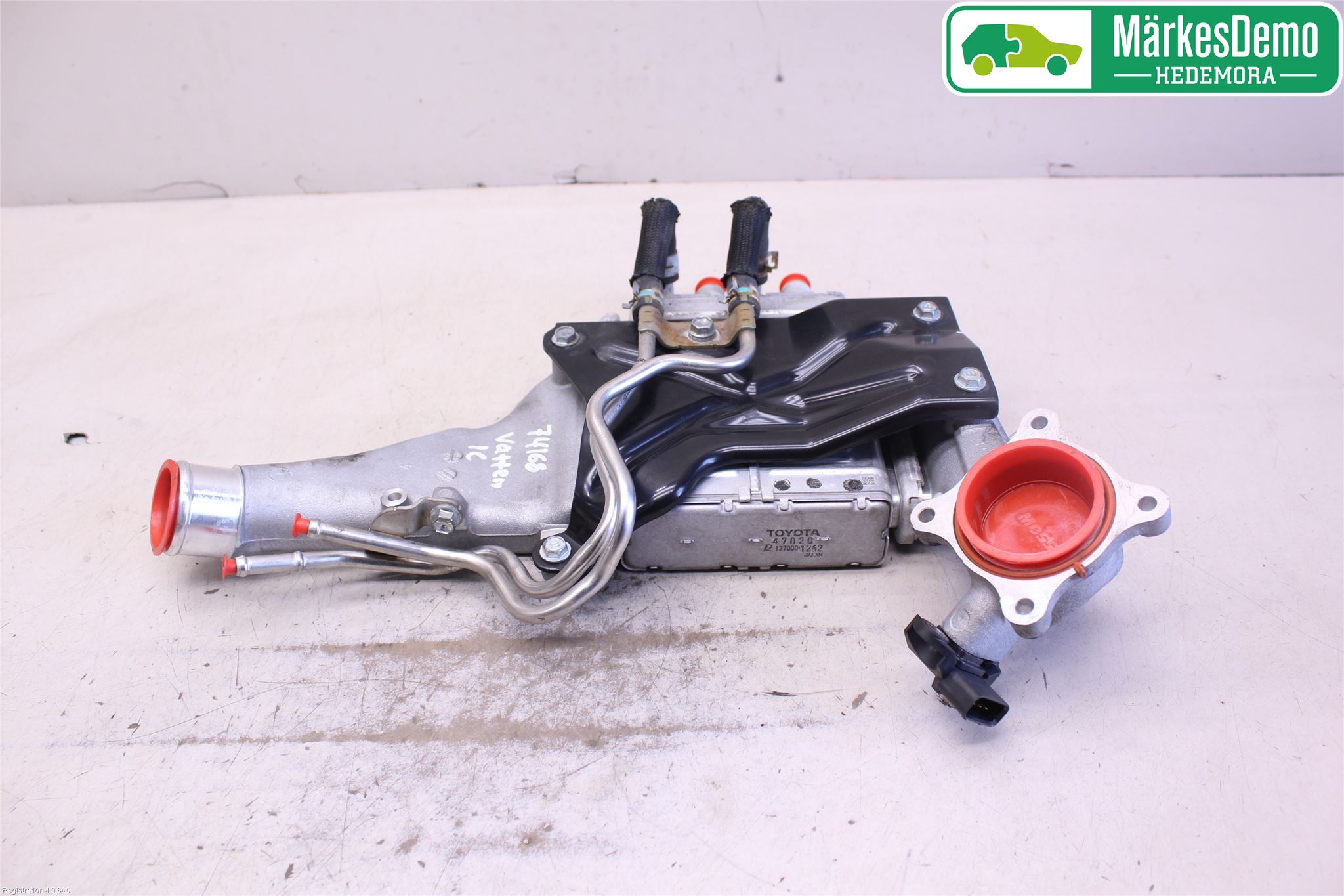 Toyota AURIS 13-19 Laddluft-Intercooler Kyl