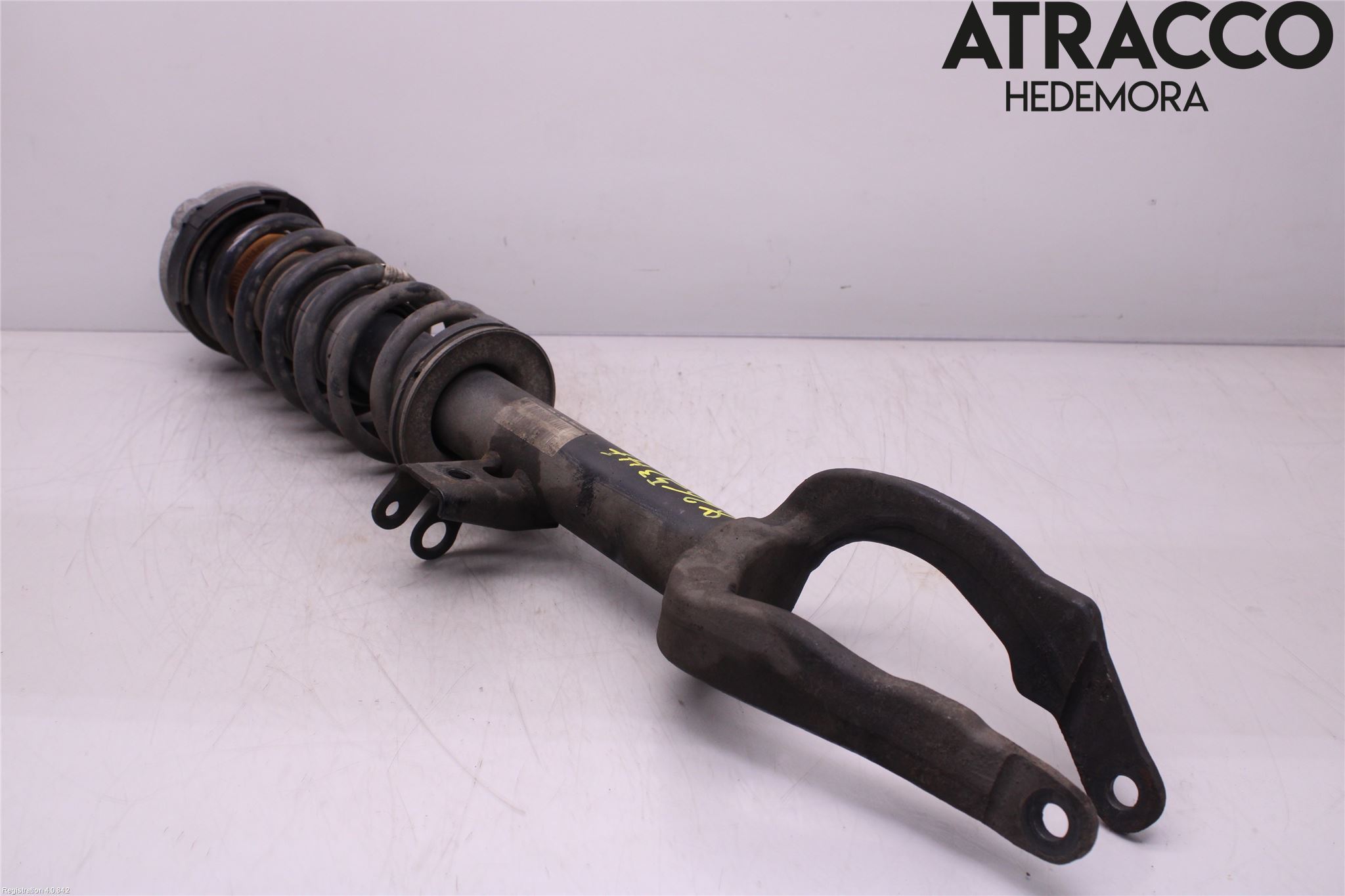 BMW 5 F10/F11/F18 09-17 Fjäderben Fram Höger