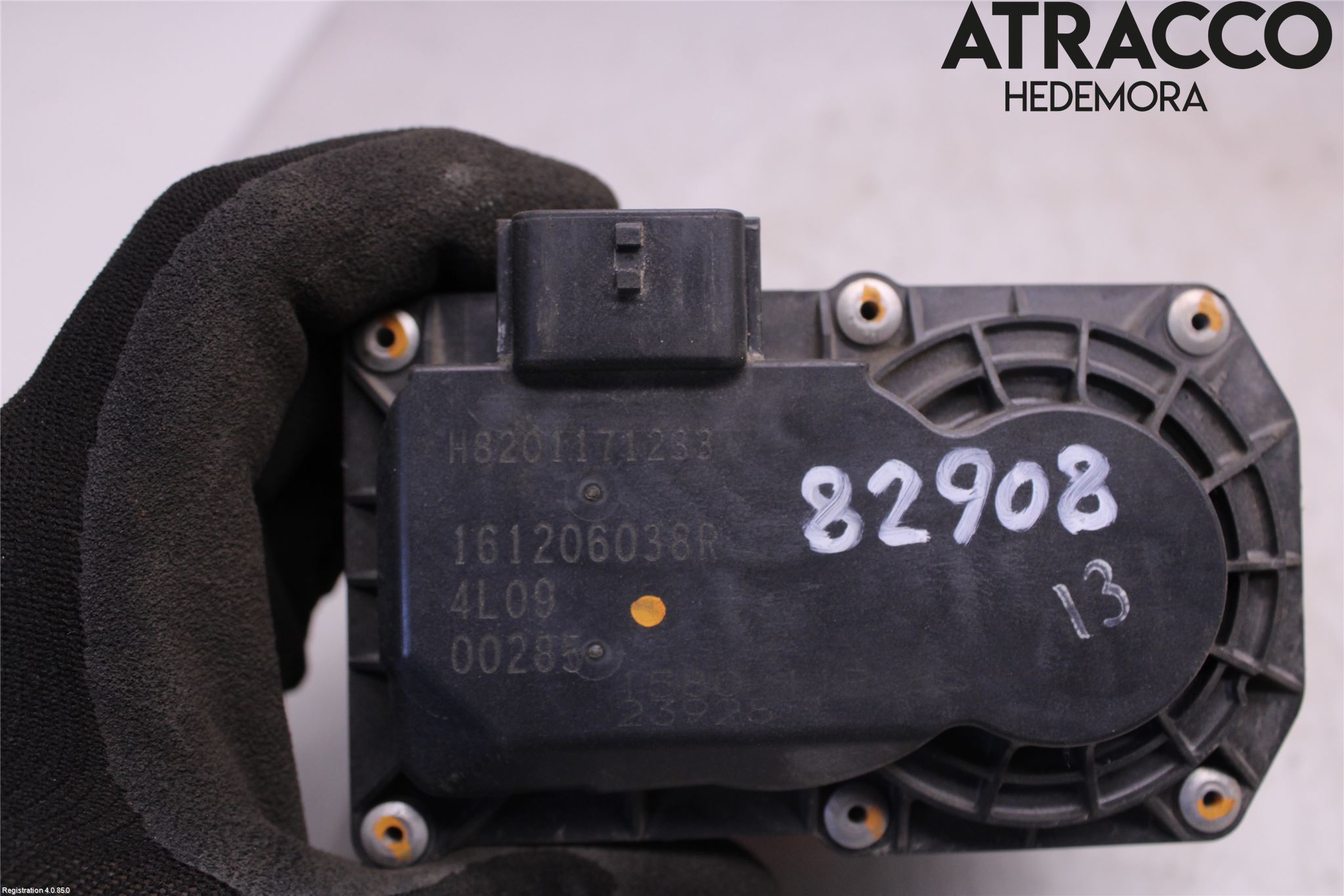 Nissan PULSAR Injspjällhus