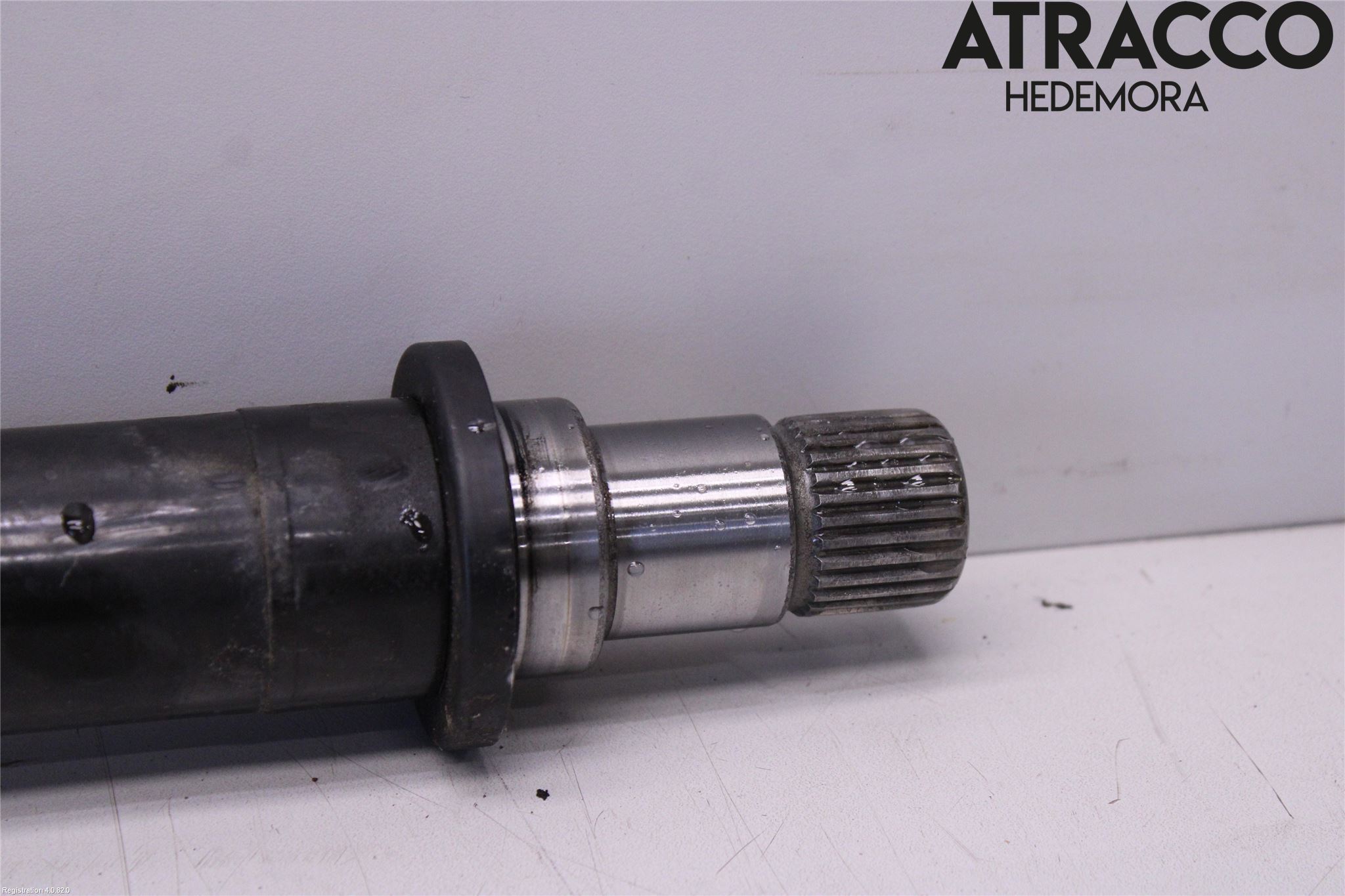 Kia NIRO (DE) 17-22 Drivaxel Fram Höger