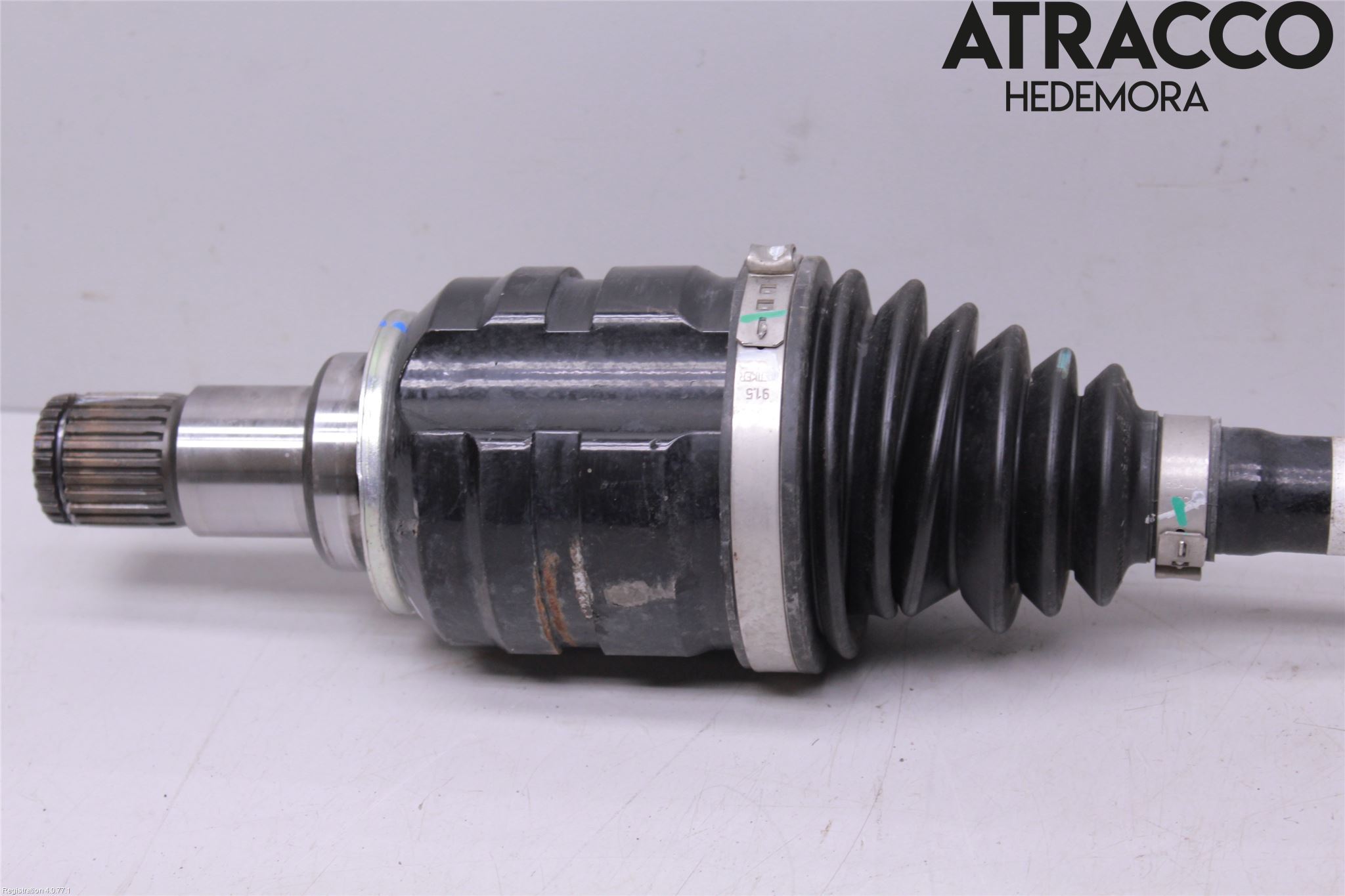 Toyota C-HR 16-23 Drivaxel Fram Vänster
