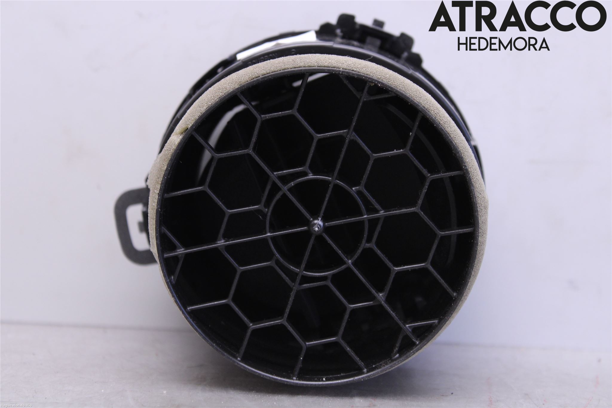 Toyota YARIS XP130 12-14 Defrosterkanal-Munstycke