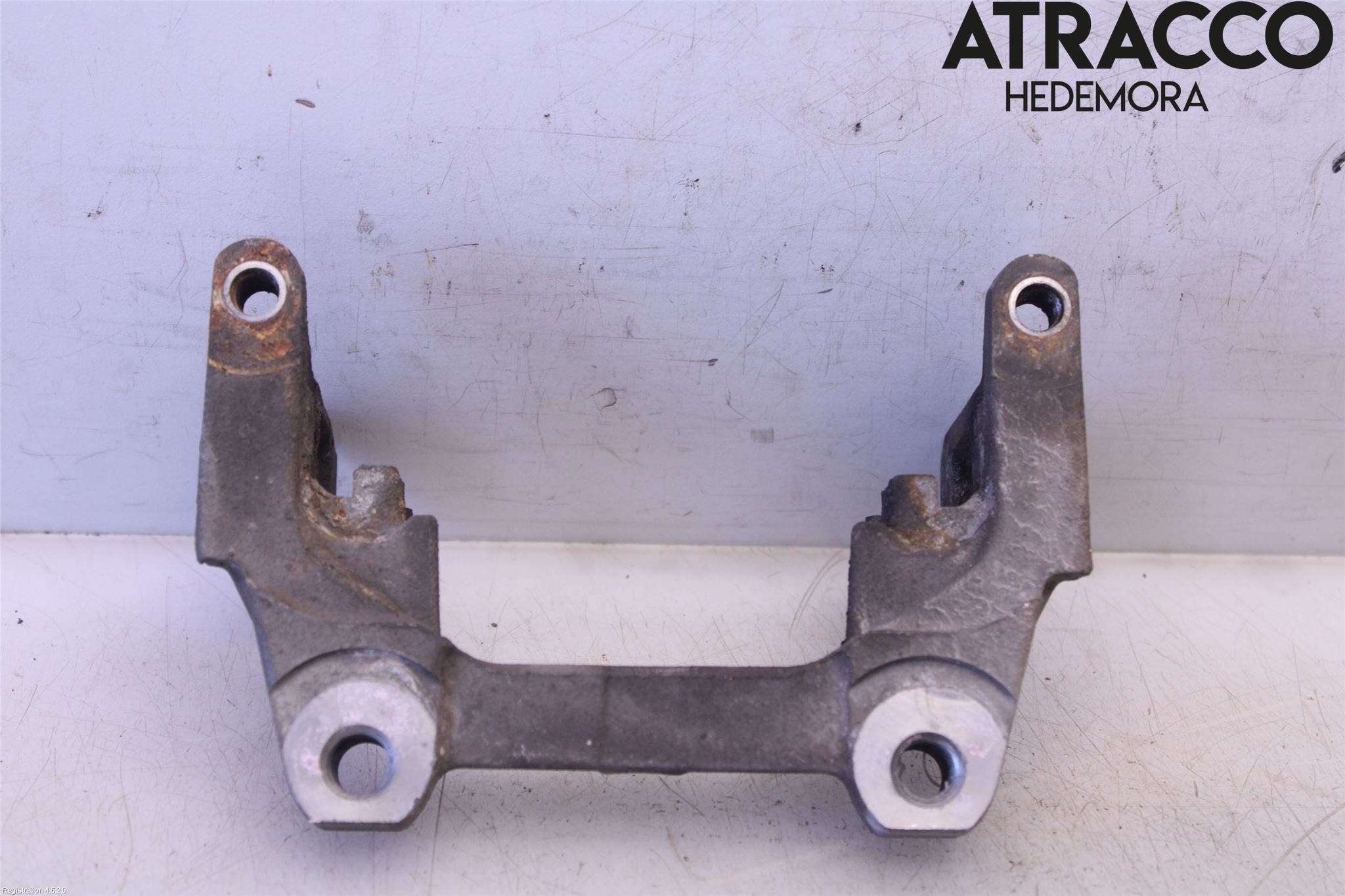 Volvo XC60 18- Bromsokshållare