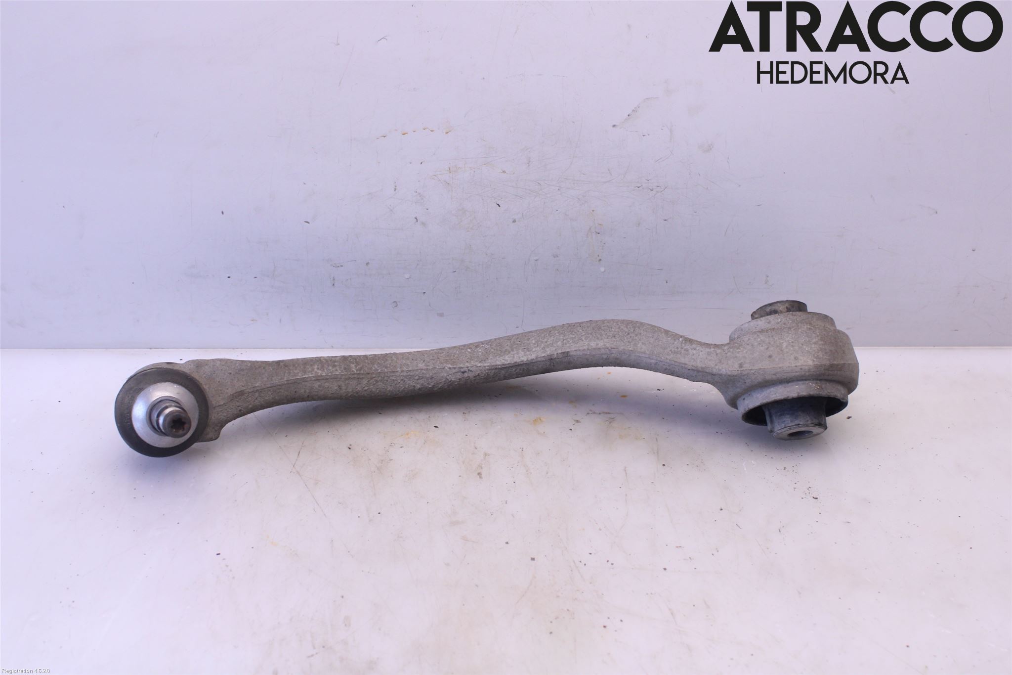 BMW 5 F10/F11/F18 09-17 Bärarm Fram Undre Vä