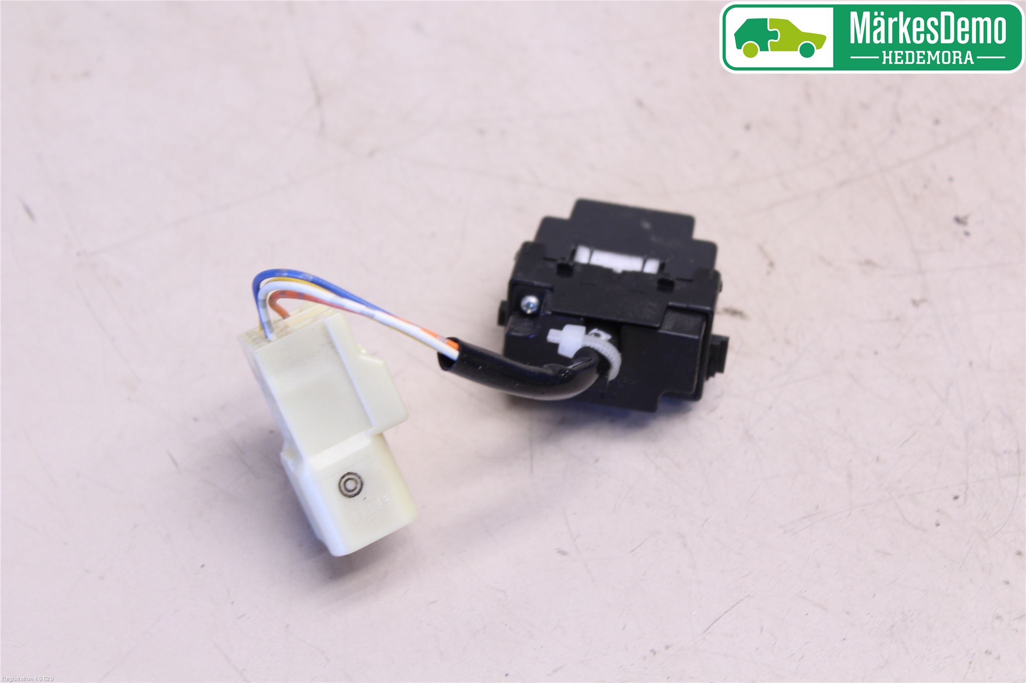 Subaru LEGACY 10-14 Strömställare Antisladd