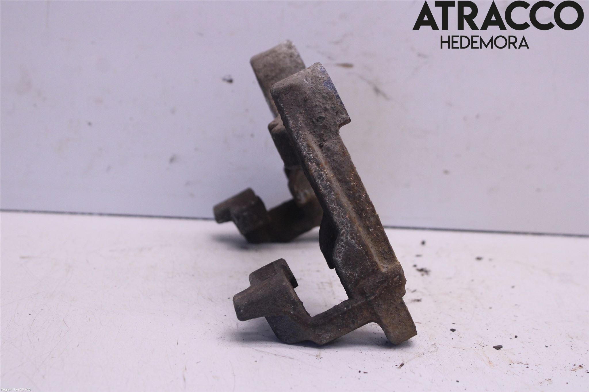 Skoda SUPERB 16-24 Bromsokshållare