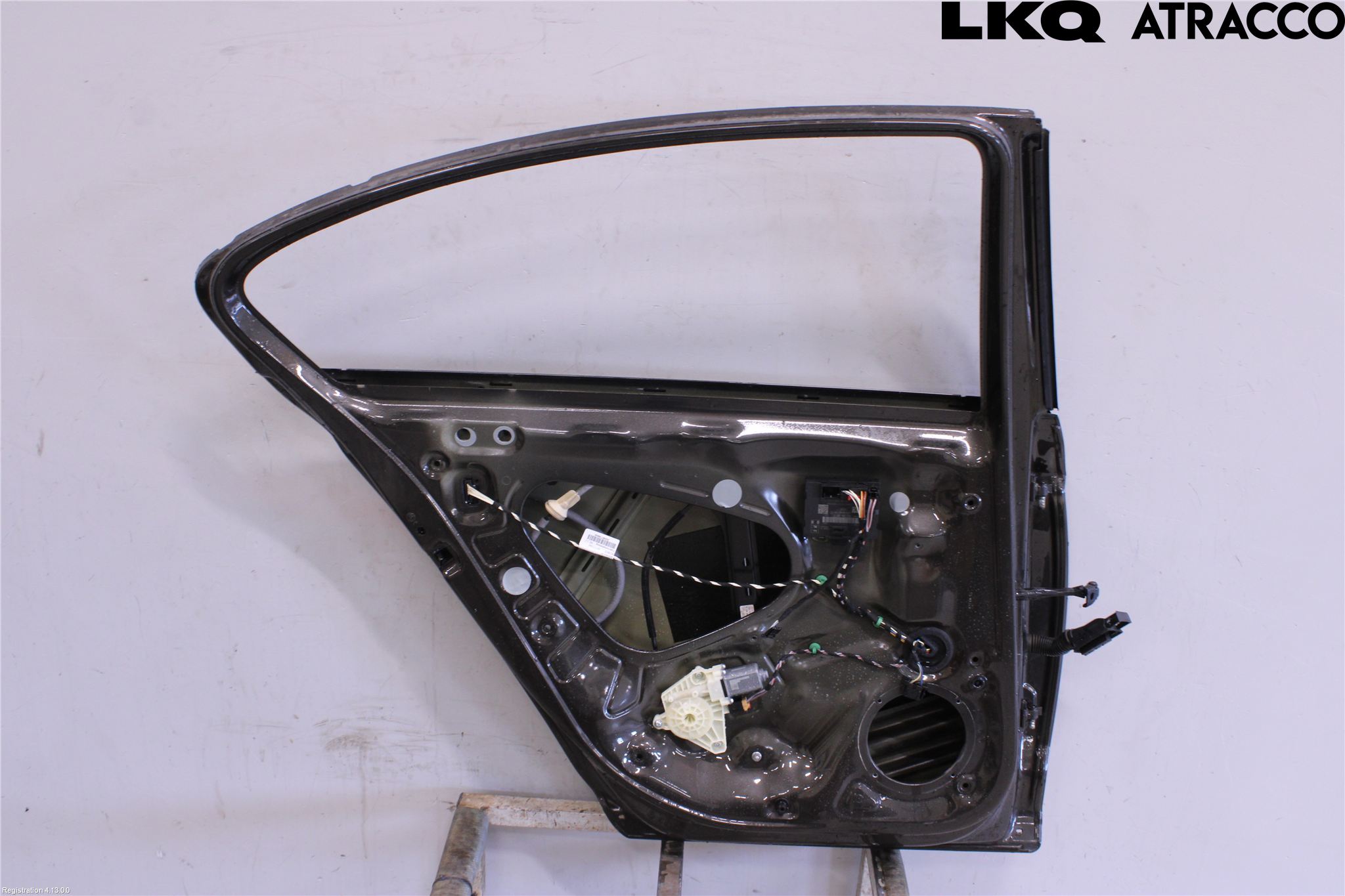 Volkswagen VW PASSAT 15-19 Dörr Bak Vänster