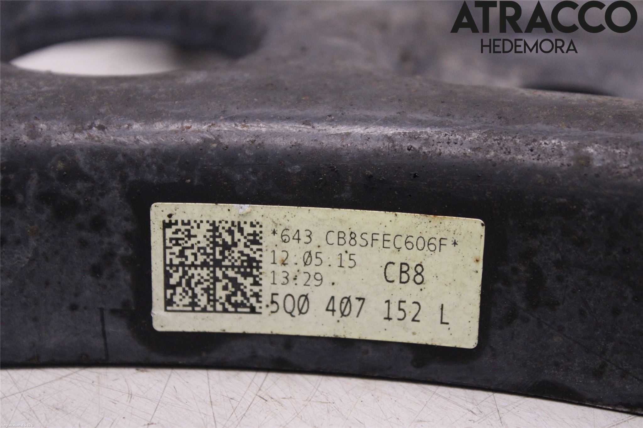Volkswagen VW GOLF SPORTSVAN 15-20 Bärarm Fram Undre Hö