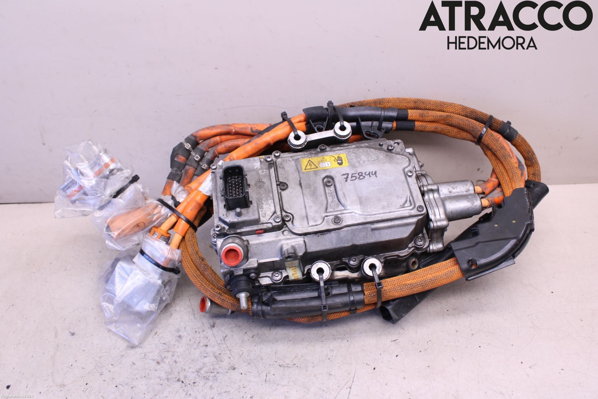 Mercedes-Benz MB E-KLASS (W212) 09-16 Hybridconverter
