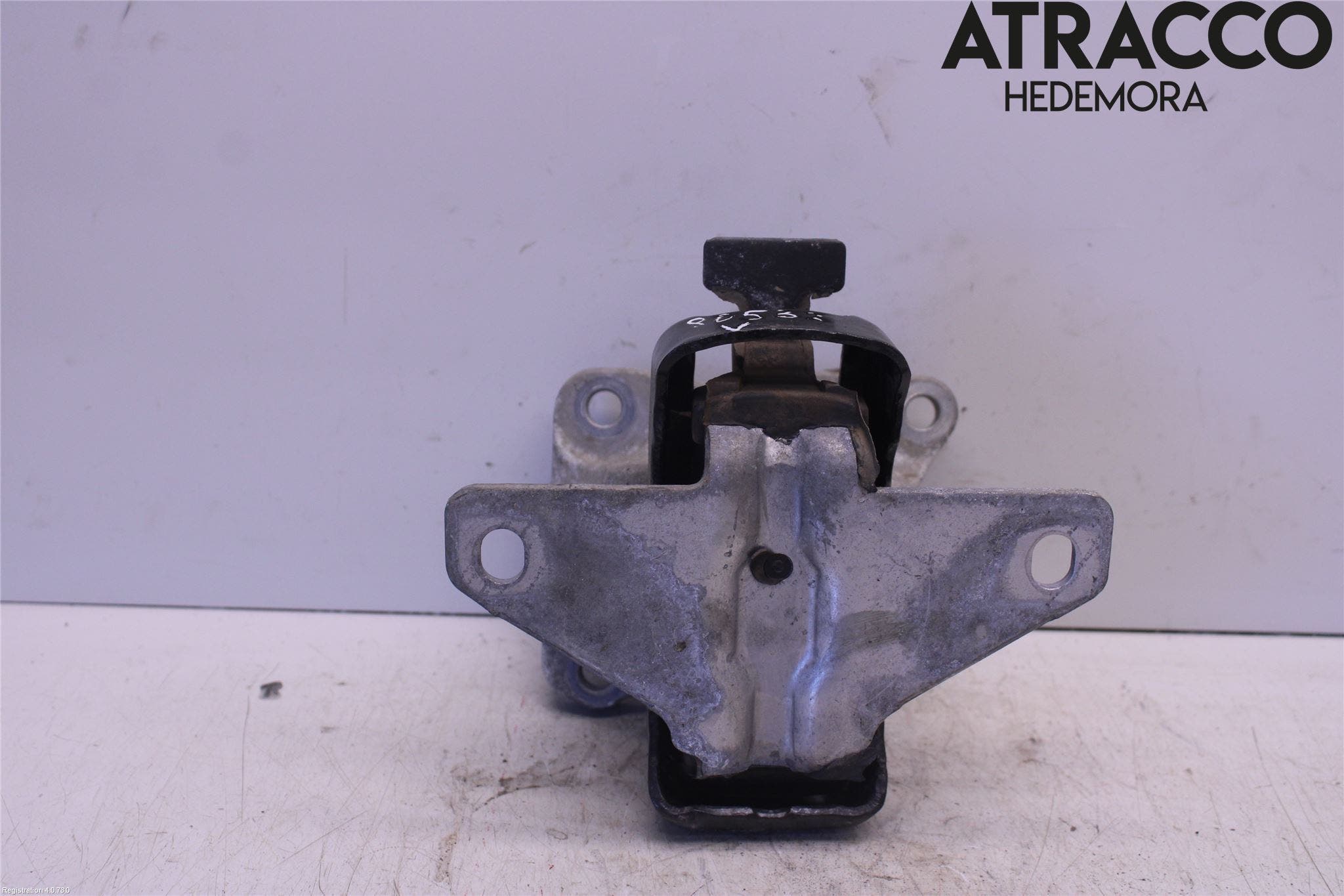 Volkswagen VW AMAROK 2H 10-22 Motorfäste