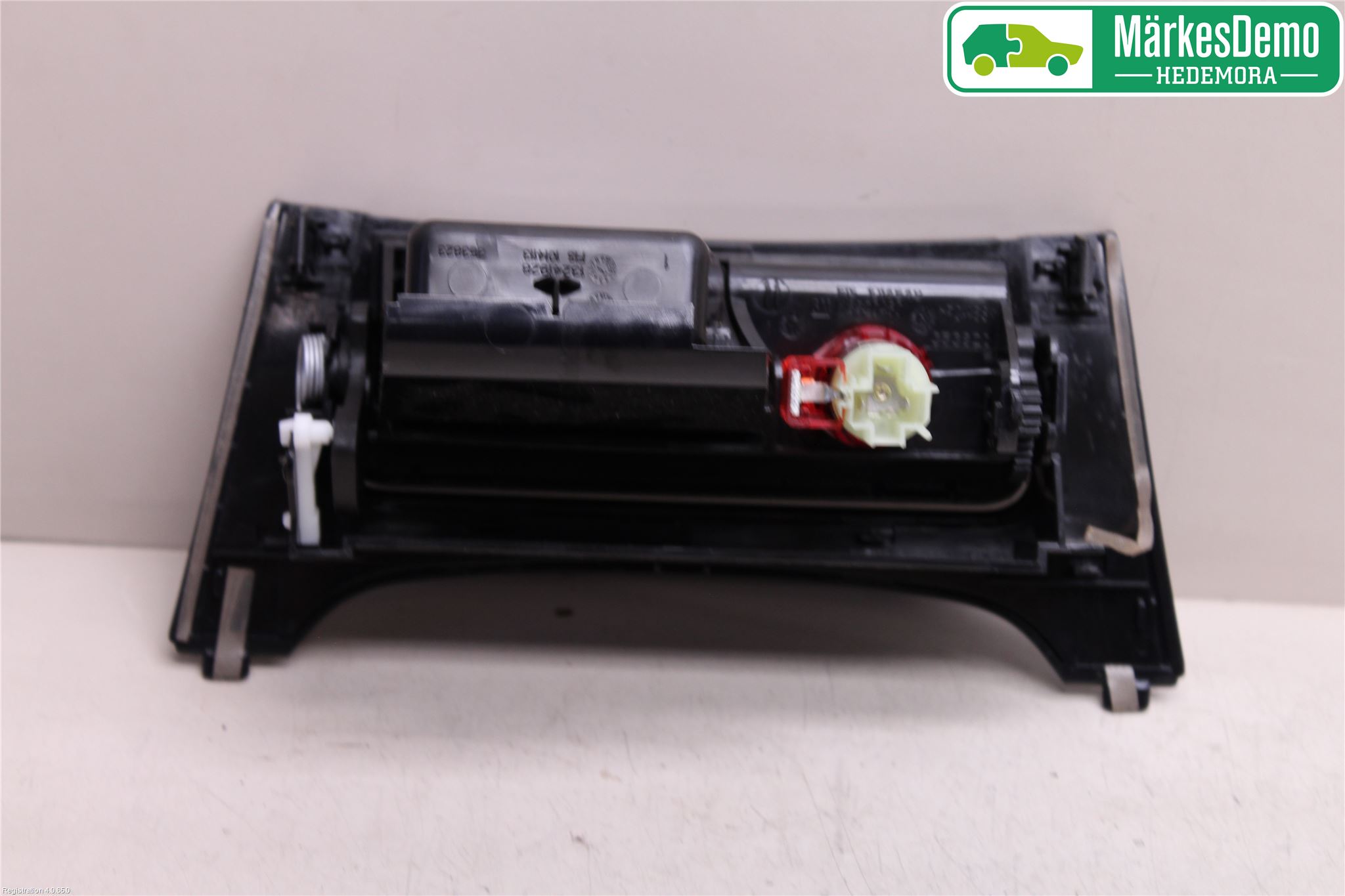 Opel INSIGNIA 09-16 Askkopp