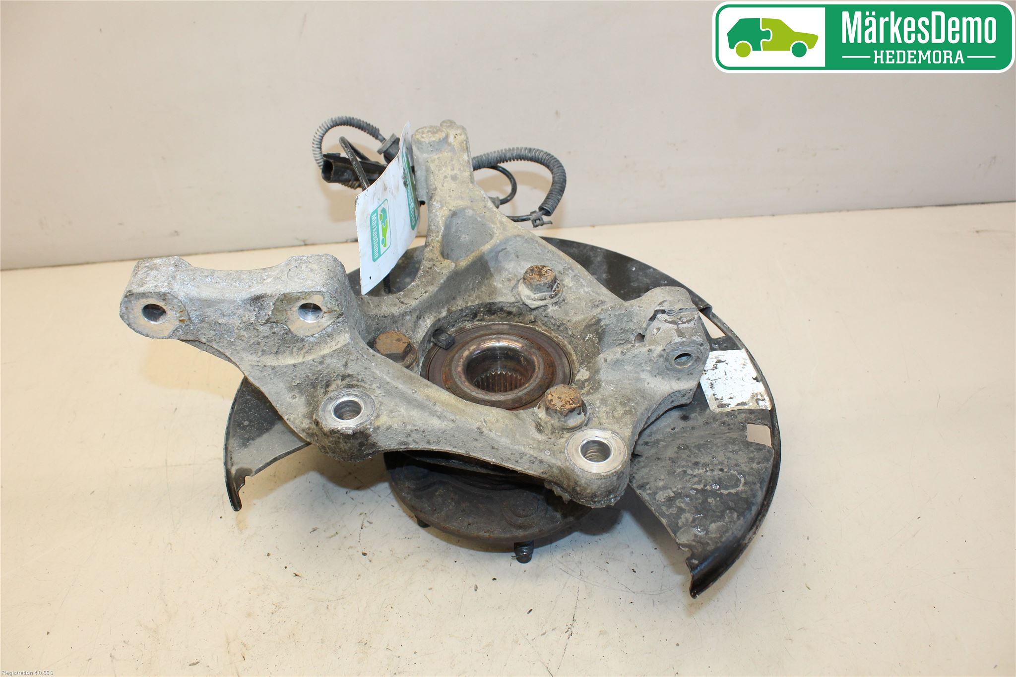Opel ASTRA J 10-15 Styrspindel Lagerhus Hö