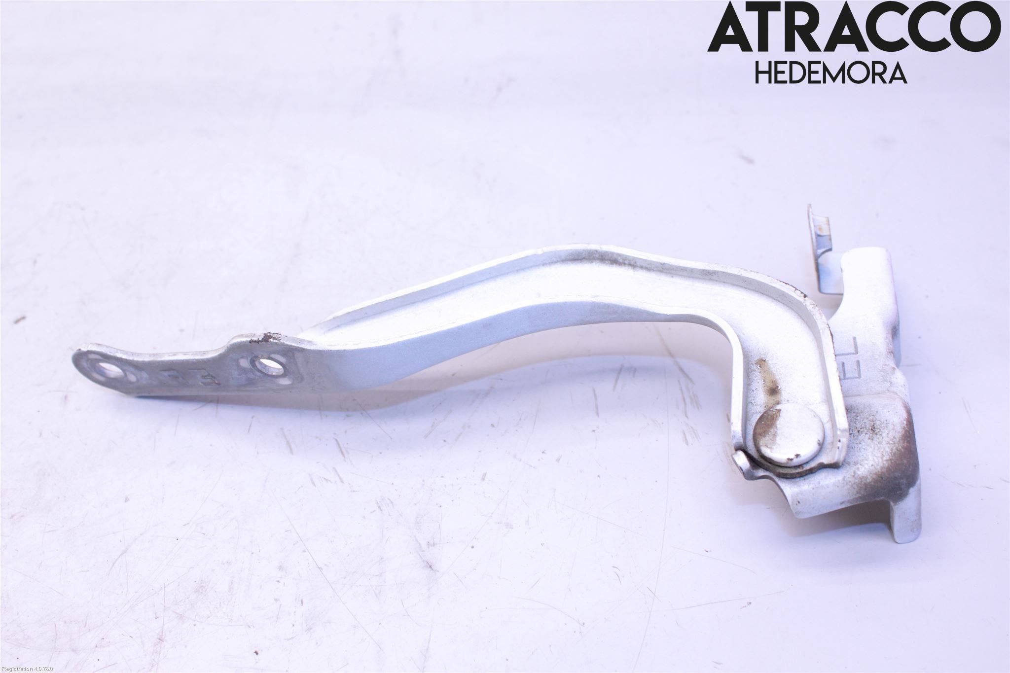 Subaru LEGACY 10-14 Huvgångjärn