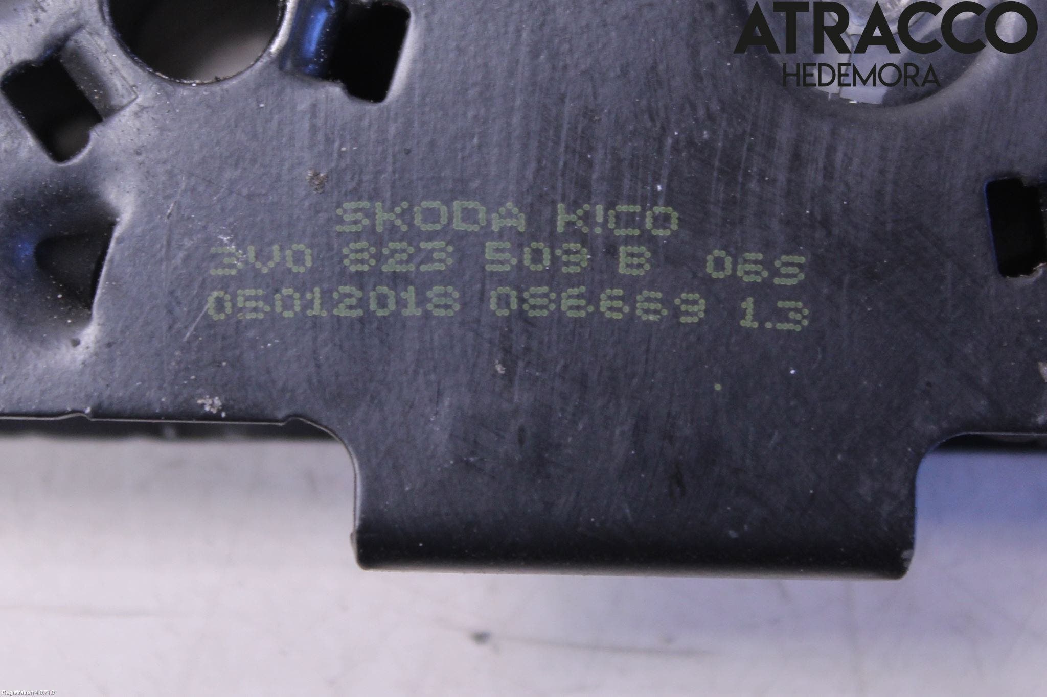 Skoda SUPERB 16-24 Huvlås