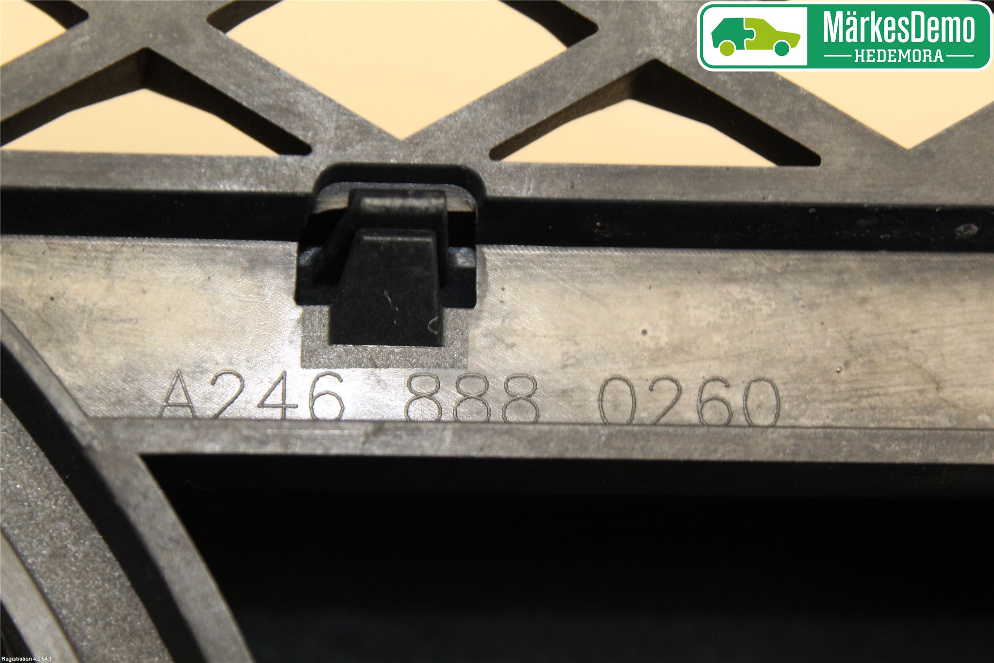 Mercedes-Benz MB B-KLASS (W246/W242) 12-19 Grill Komp