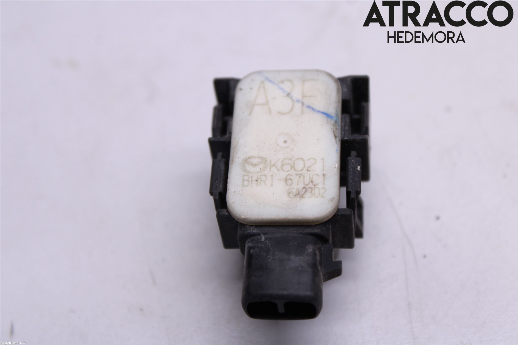 Mazda 3 III 14-19 Parkeringshjälp Frontsensor