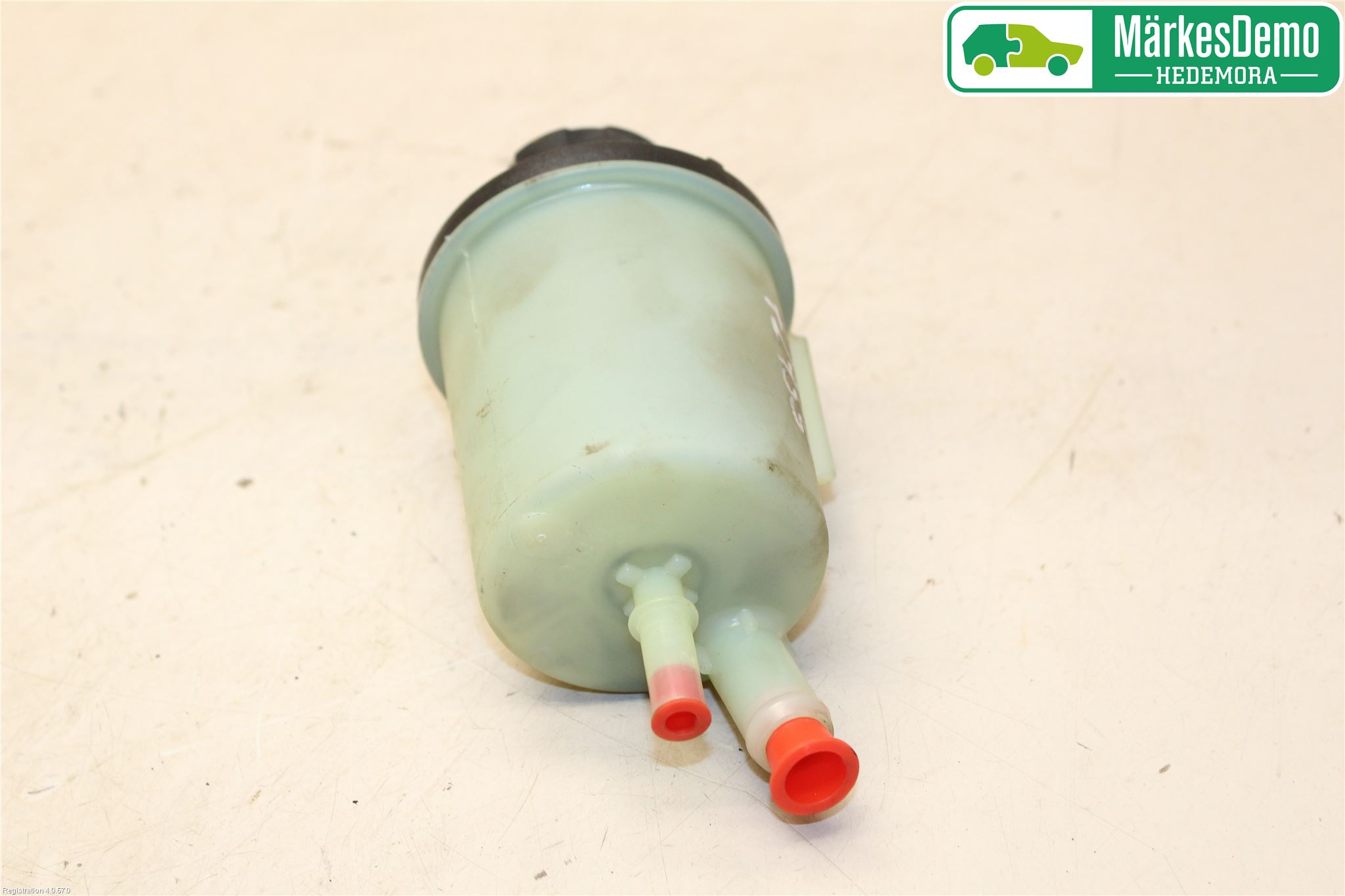 Volvo XC70 14-16 Styrservooljebehållare