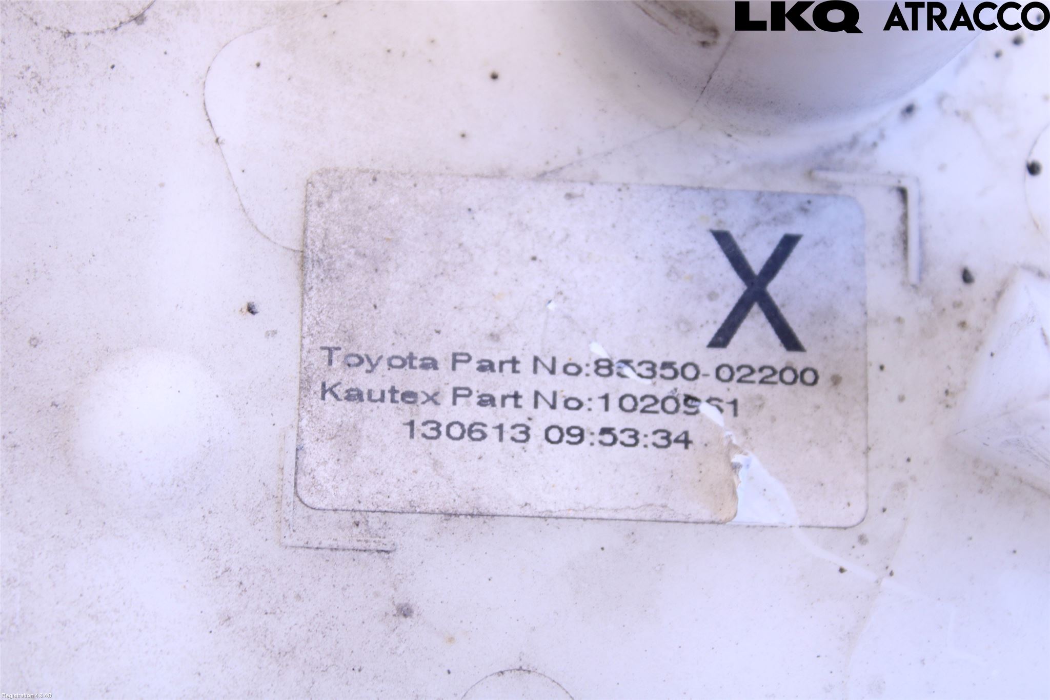 Toyota AURIS 13-19 Spolartank Vindruta-Strål
