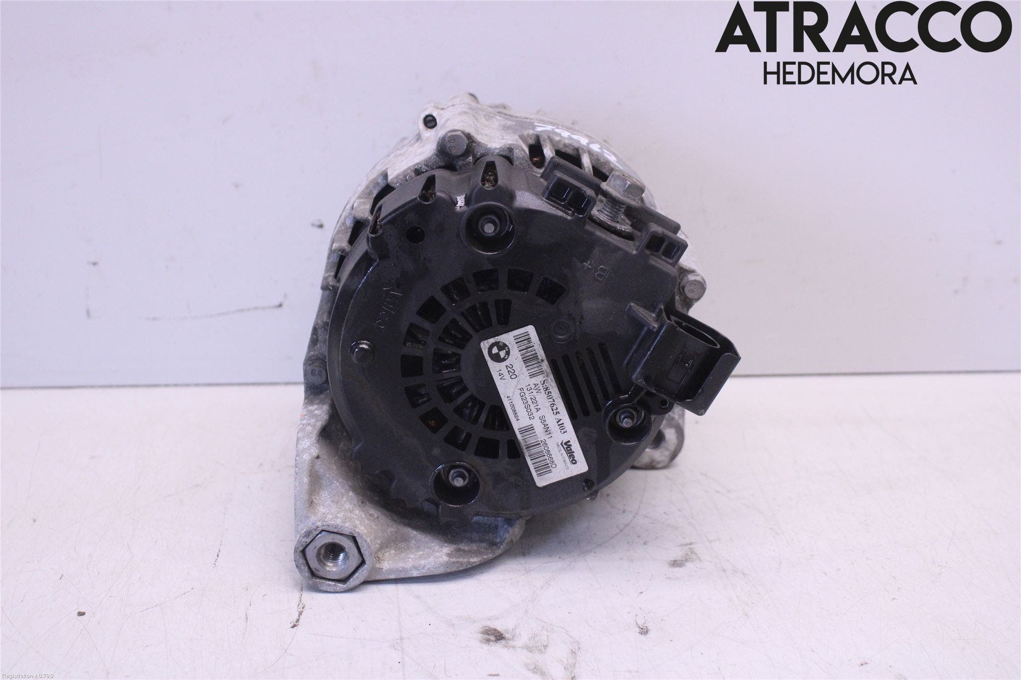 BMW 5 F10/F11/F18 09-17 Generator