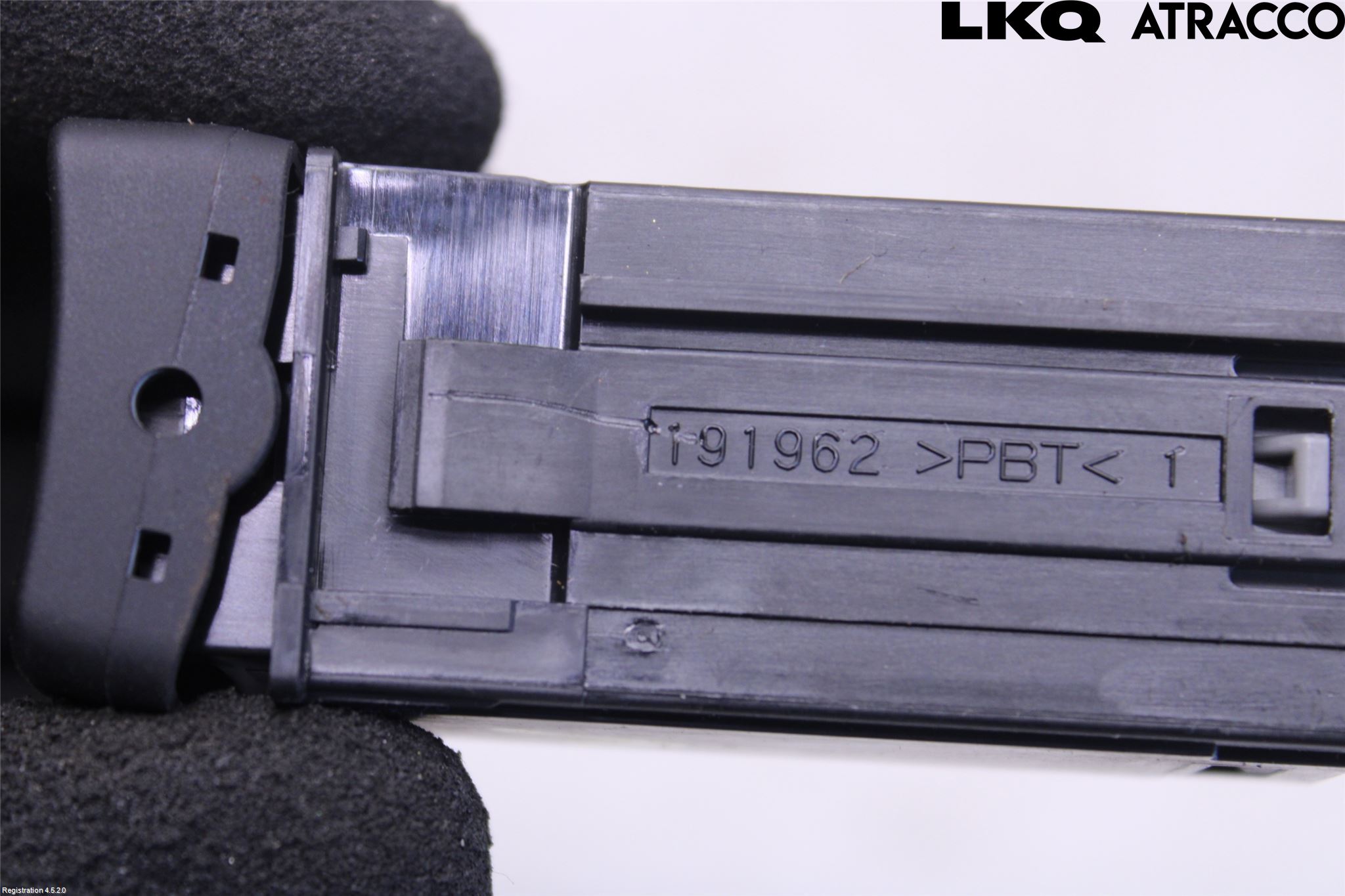 Toyota COROLLA 19- Strömställare Stolvärme