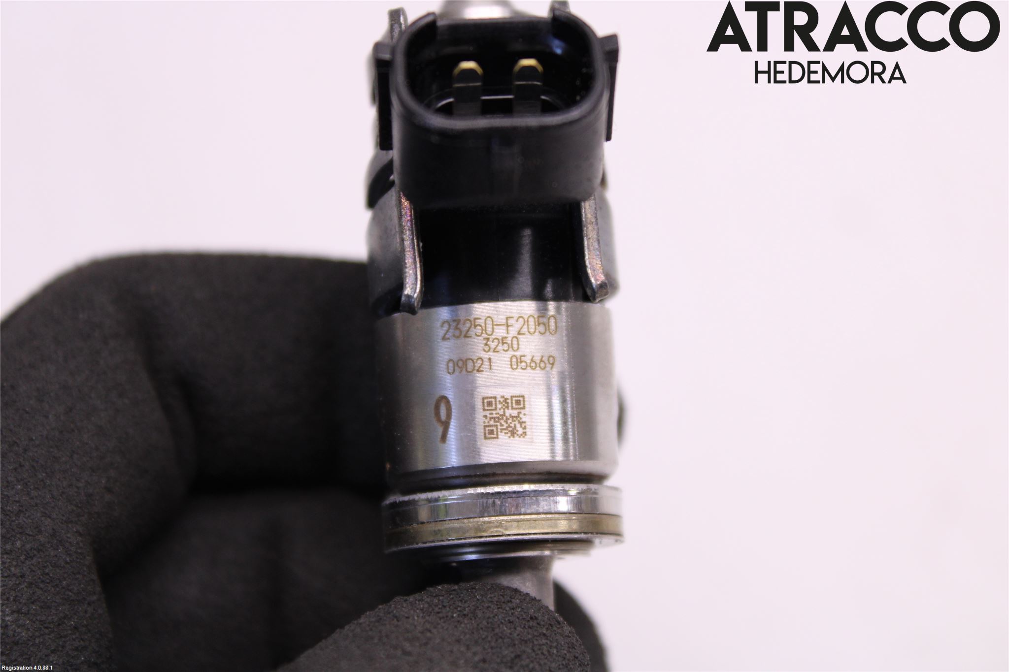 Toyota YARIS XP21 20- Injspridare